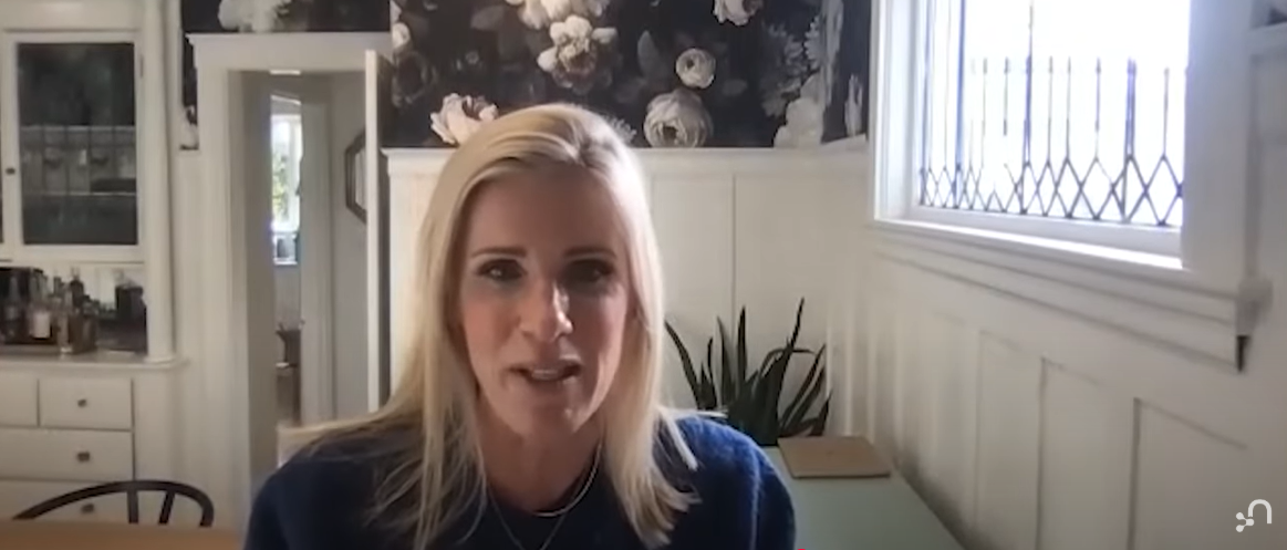 Kristin Cabot in einem offenen Interview, aus einem YouTube-Beitrag vom 30. März 2021 | Quelle: YouTube/Neo4j
