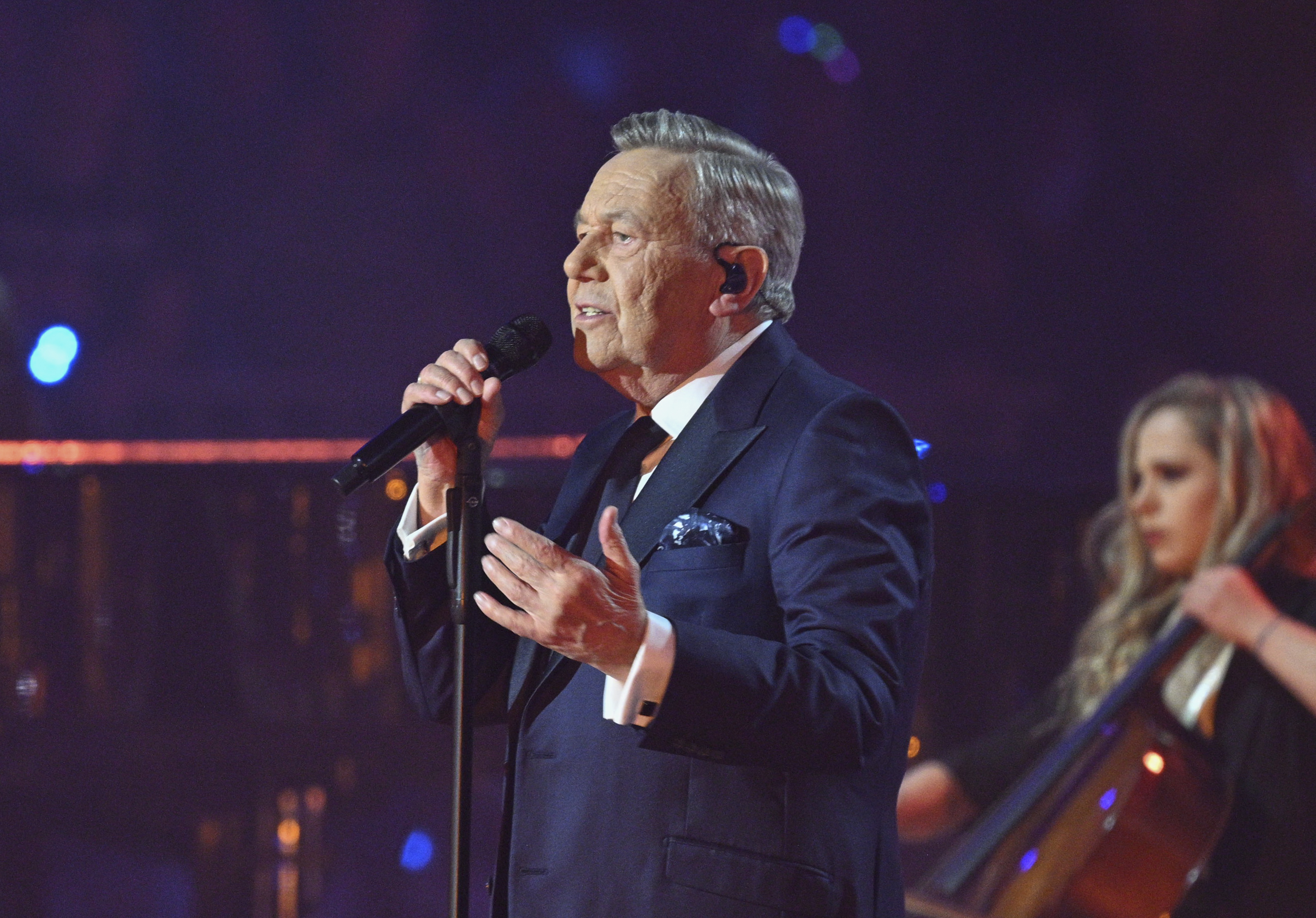 Roland Kaiser in der Musiksendung "Schlagerchampions - Das große Fest der Besten" am 11. Januar 2026 in Berlin | Quelle: Getty Images