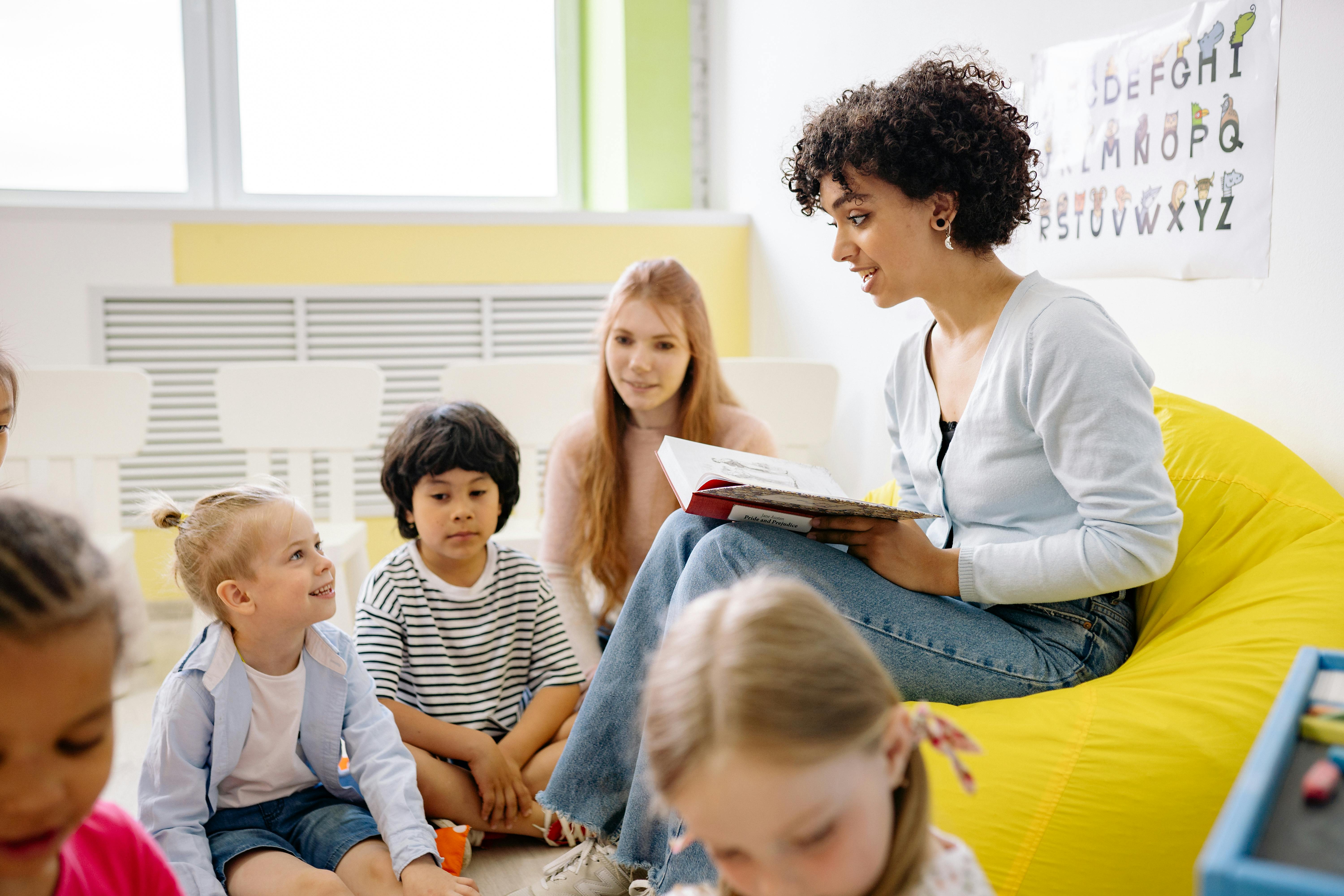 Kinder im Unterricht | Quelle: Pexels