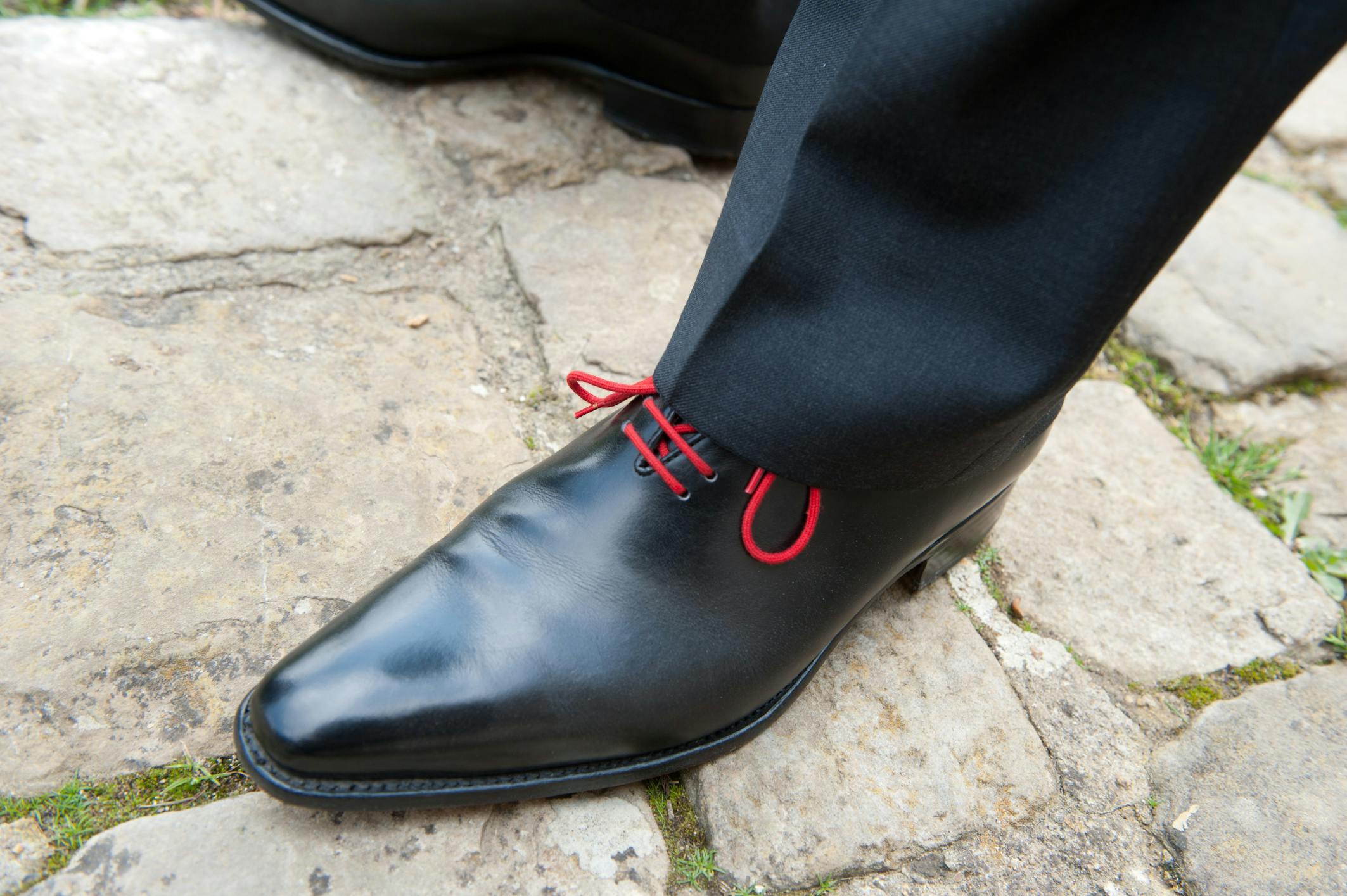 Die polierten Schuhe eines Mannes | Quelle: Pexels