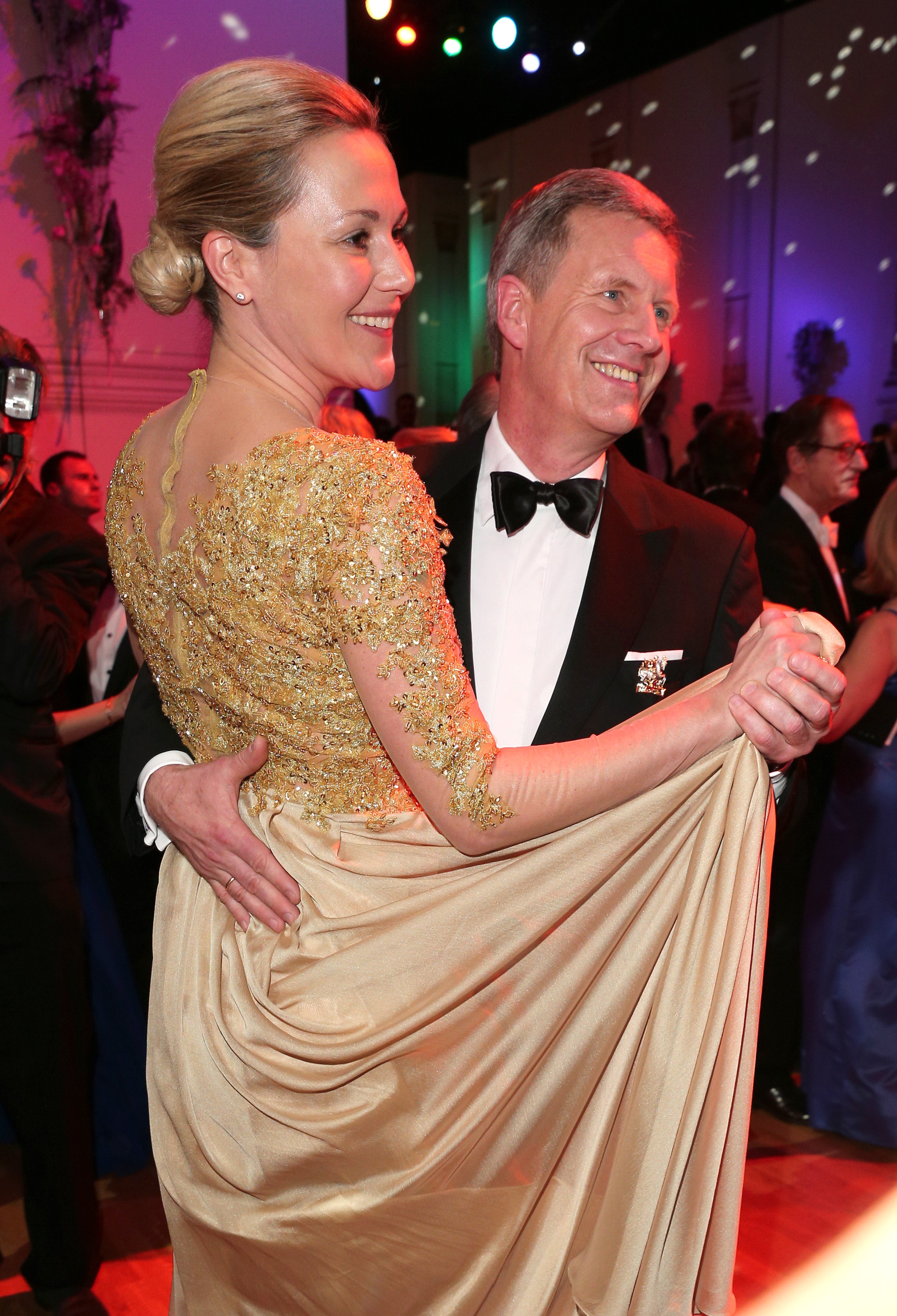 Bettina und Christian Wulff am 29. Januar 2016 auf dem Semper Opernball in Dresden | Quelle: Getty Images
