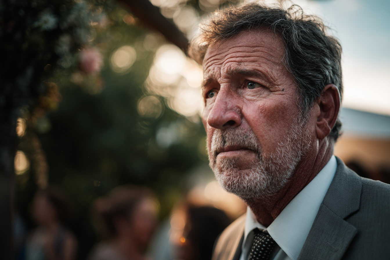 Eine Nahaufnahme eines älteren Mannes | Quelle: Midjourney