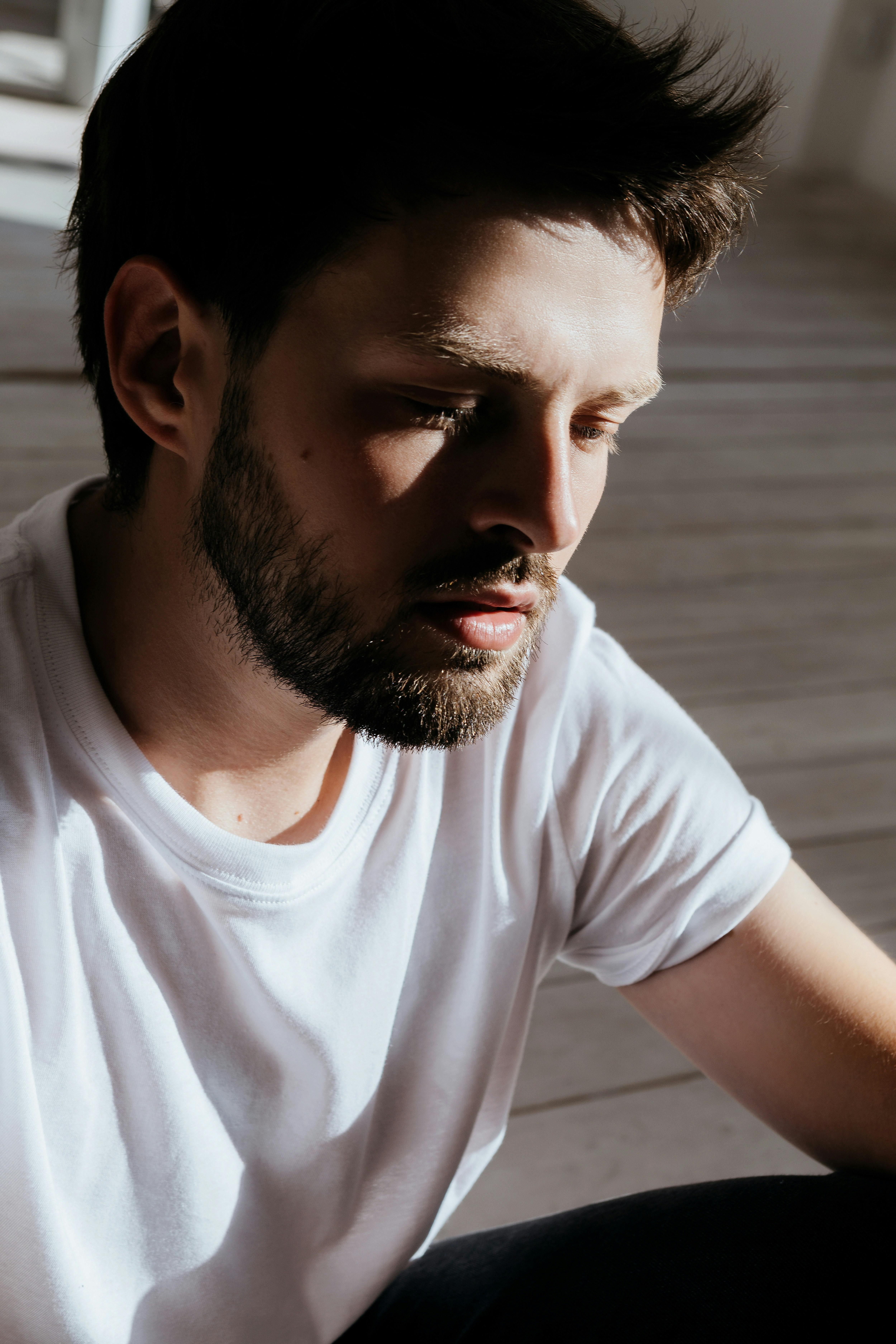 Ein trauriger Mann | Quelle: Pexels