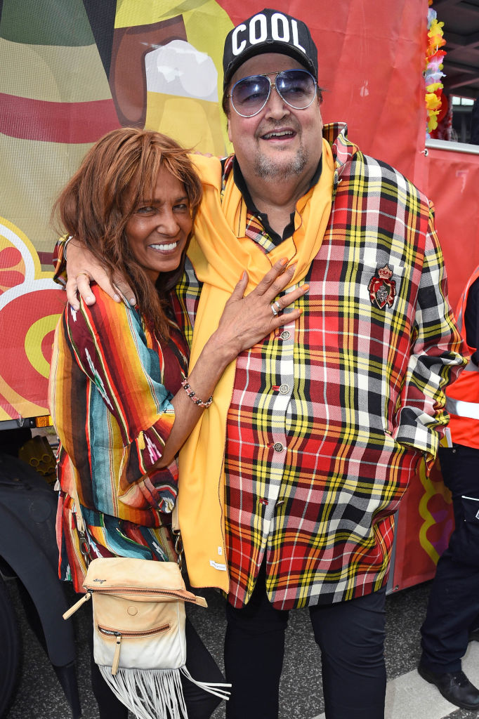 Nadja Naddel abd el Farrag und Andreas Ellermann während der Schlagermove-Parade am 25. Mai 2024 in Hamburg | Quelle: Getty Images