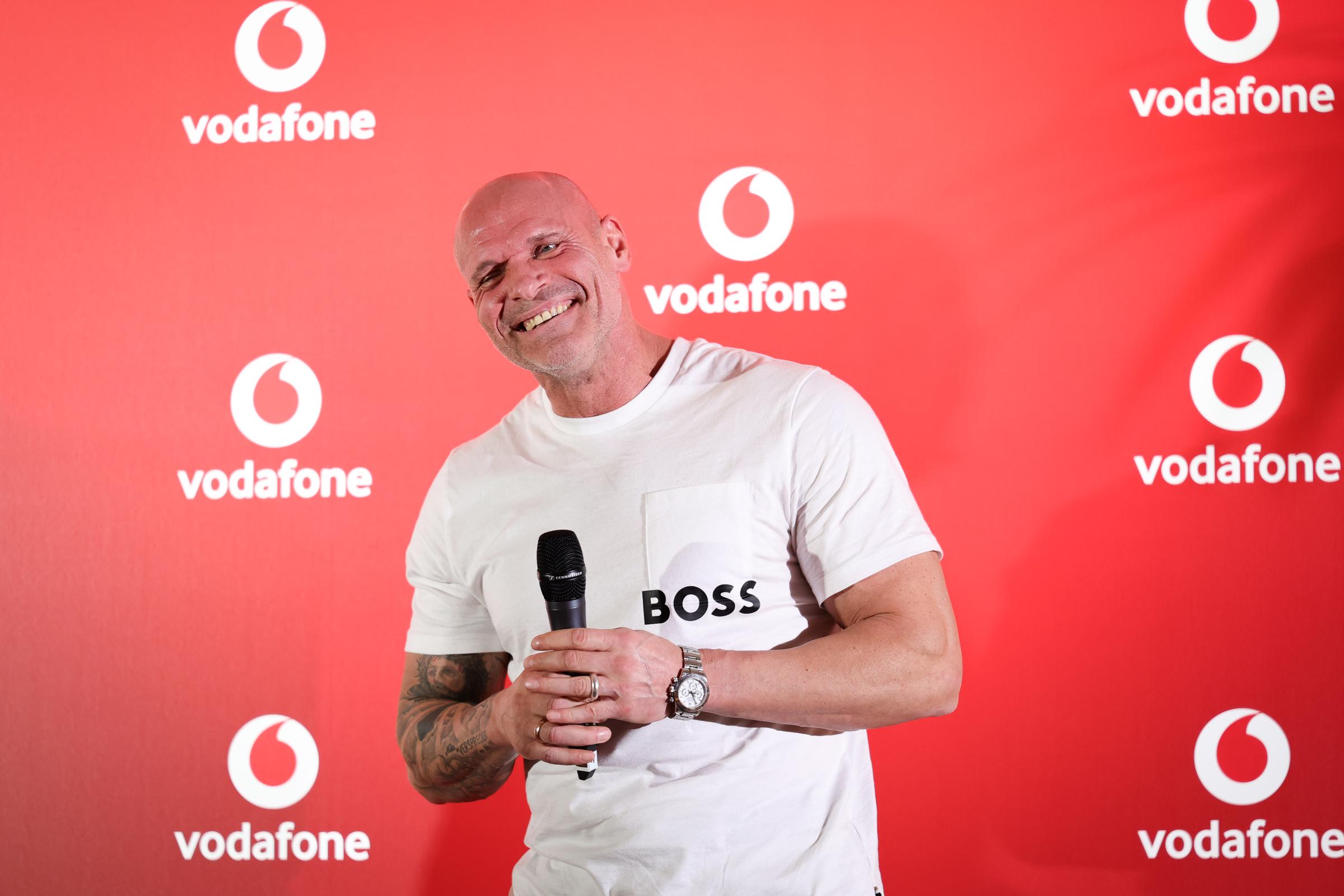 Legat 2025 bei der Vodafone Night of Entertainment in Düsseldorf | Quelle: Getty Images