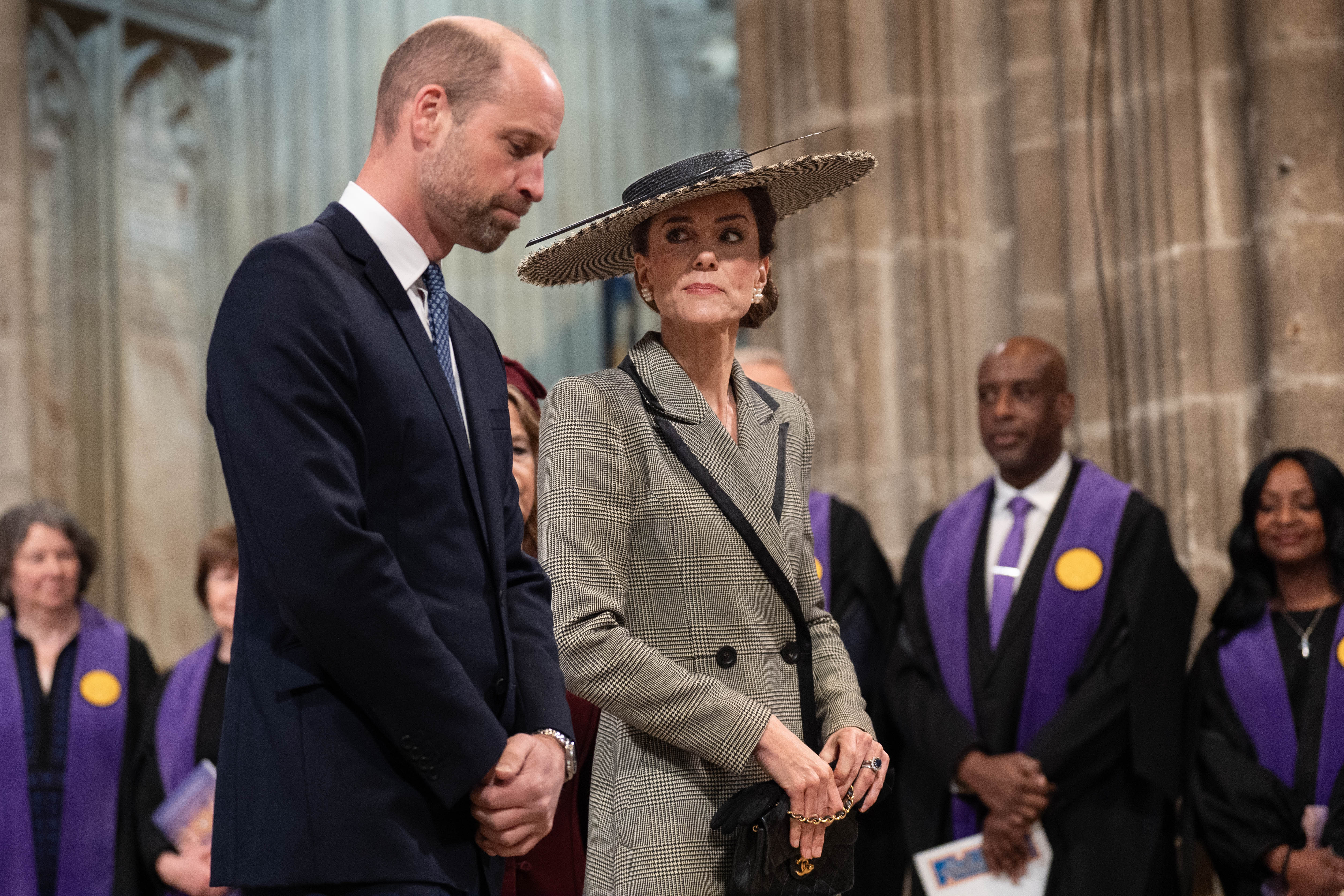 William und Kate nahmen im März 2026 an der Amtseinführung des Erzbischofs von Canterbury teil. Monate später soll das Paar einen zurückhaltenden Ansatz bevorzugt haben, als sich die Sussexes in Großbritannien einlebten. | Quelle: Getty Images