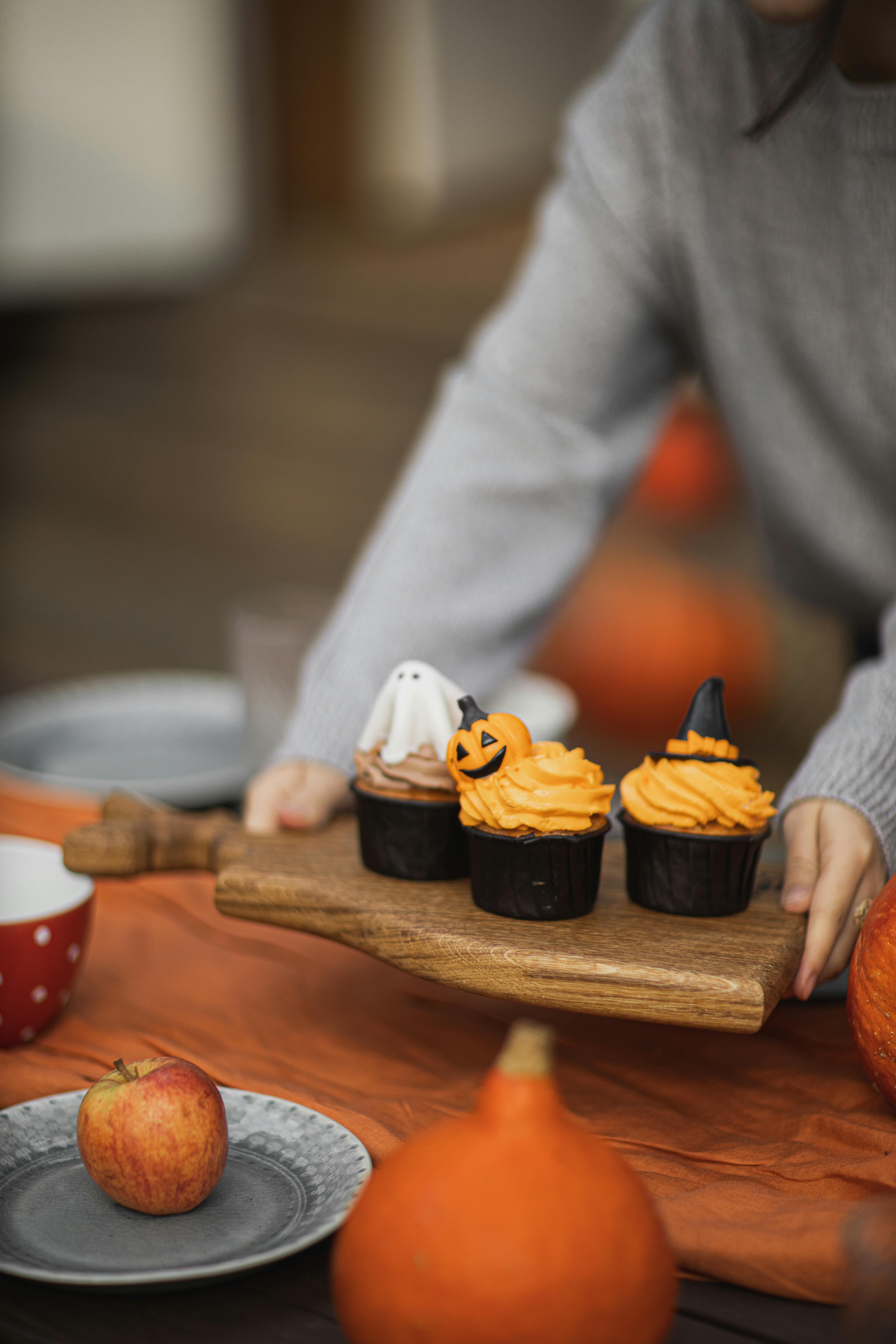 Halloween dekorierte Cupcakes | Quelle: Pexels
