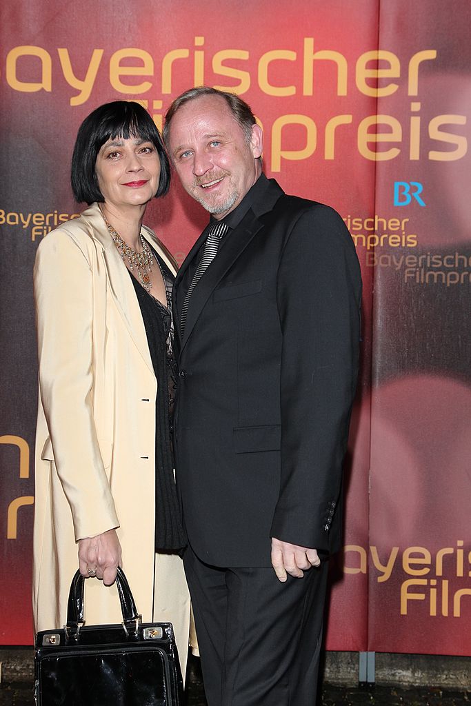 Alexander Held und seine Frau Patricia nehmen am 17. Januar 2014 im Prinzregententheater in München am Bayerischen Filmpreis 2014 teil. | Quelle: Getty Images