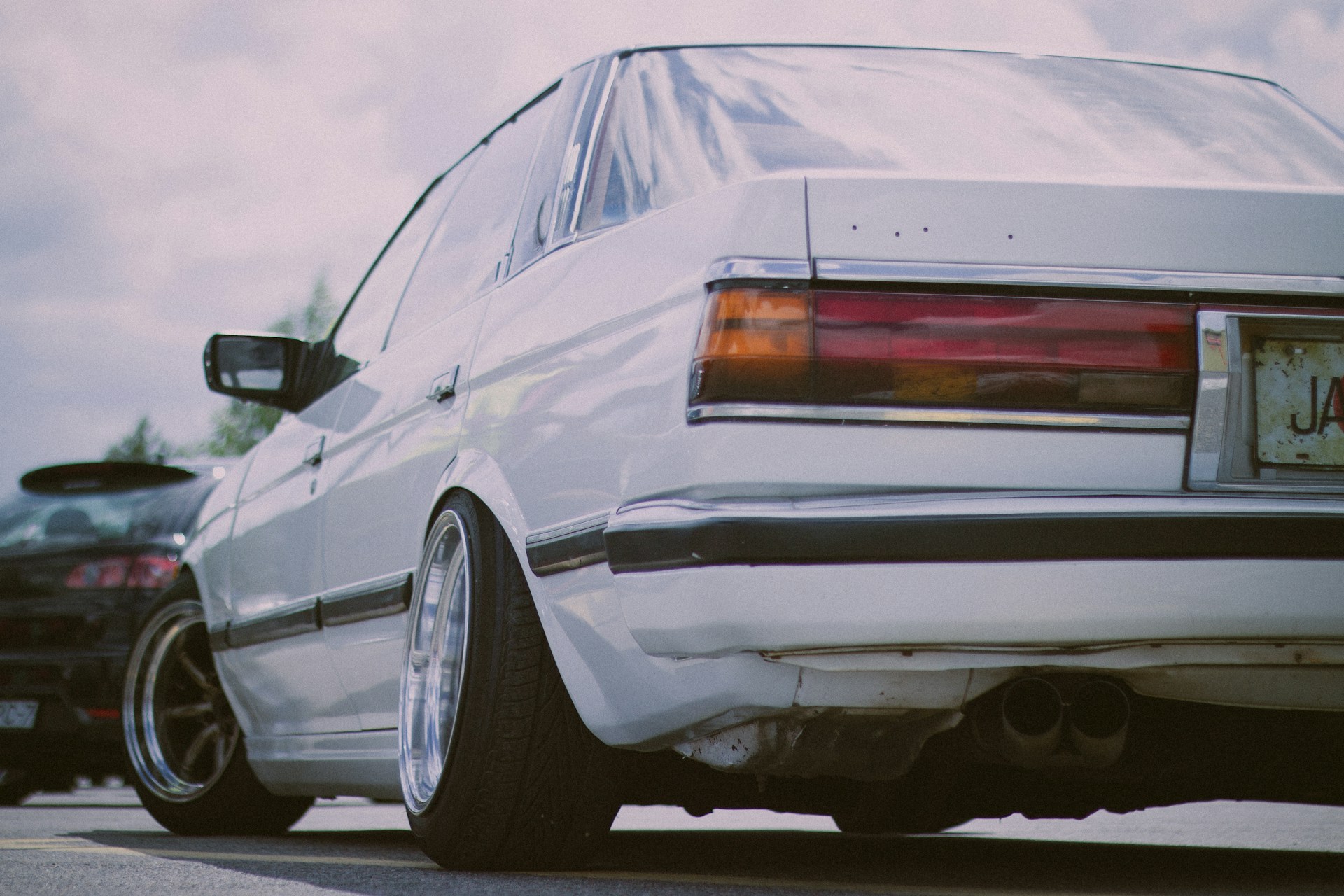 Nahaufnahme eines Autos | Quelle: Unsplash