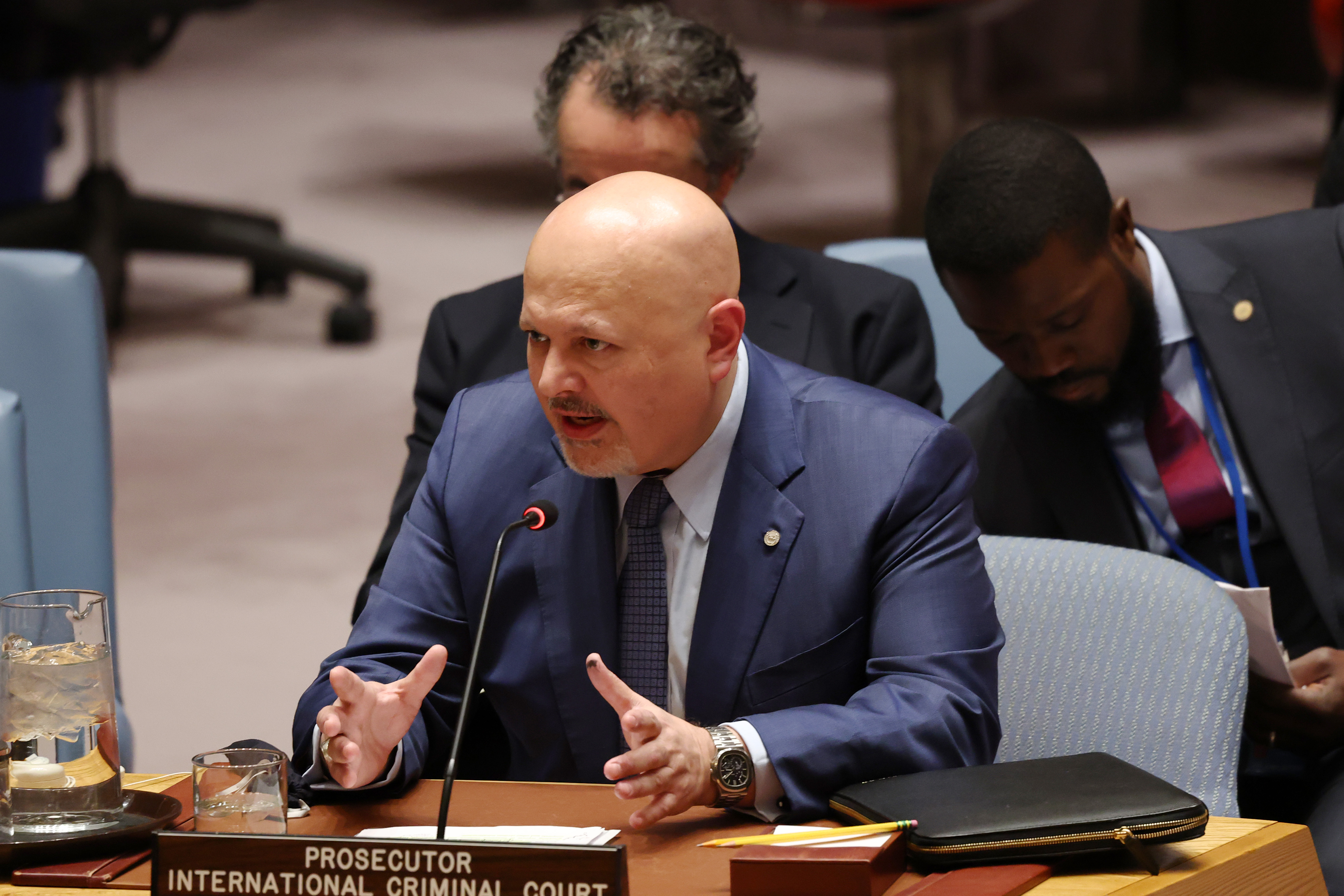 Der Ankläger des Internationalen Strafgerichtshofs (IStGH), Karim Khan, nimmt an einer Sitzung des Sicherheitsrats der Vereinten Nationen über den Sudan und den Südsudan im Hauptquartier der Vereinten Nationen am 27. Januar 2025 in New York City teil. | Quelle: Getty Images
