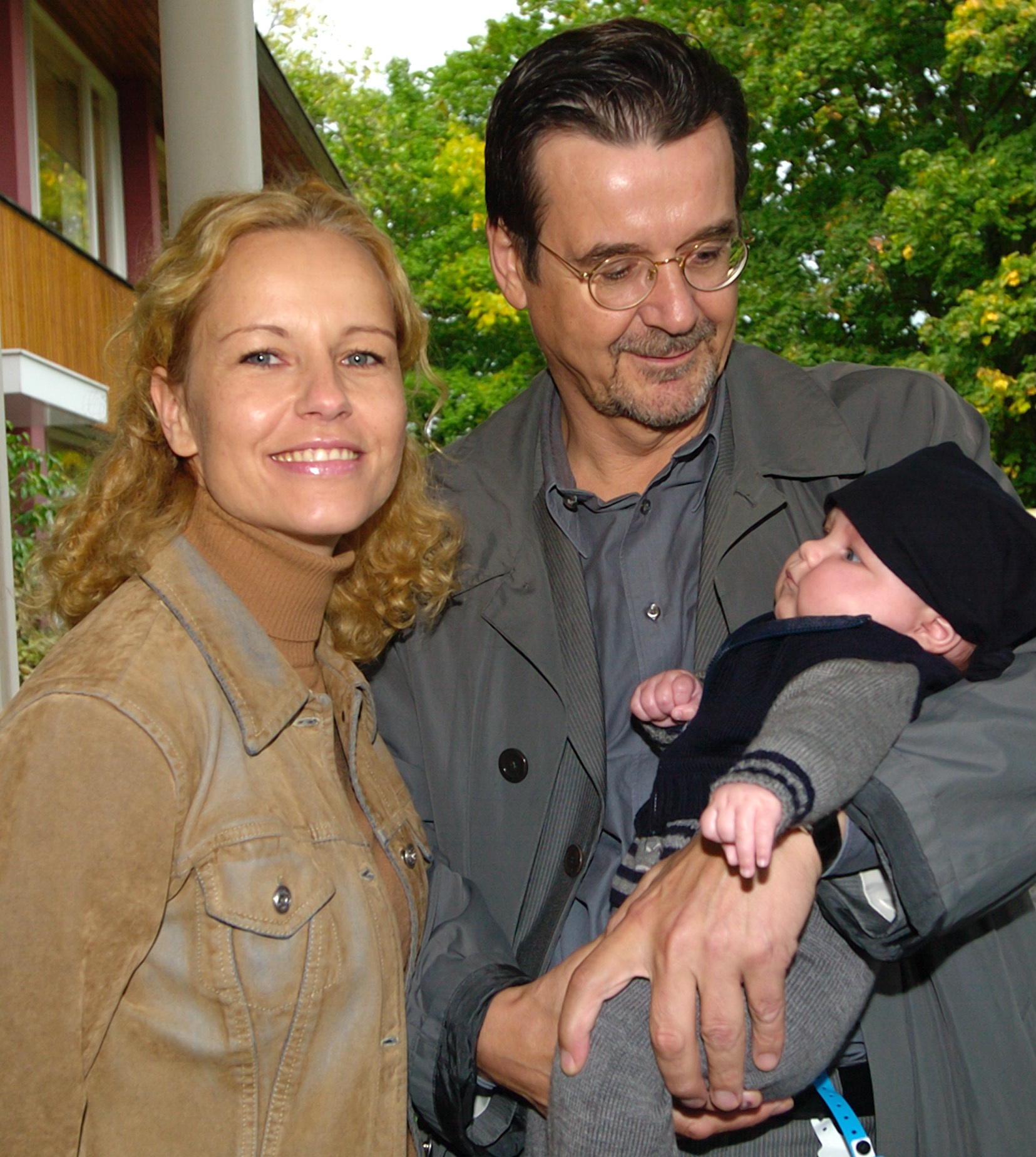 Burkard, Mahr und Tochter Marie-Therese 2001 beim Benefizrenntag für den Kinderschutzbund in Köln | Quelle: GettyImages
