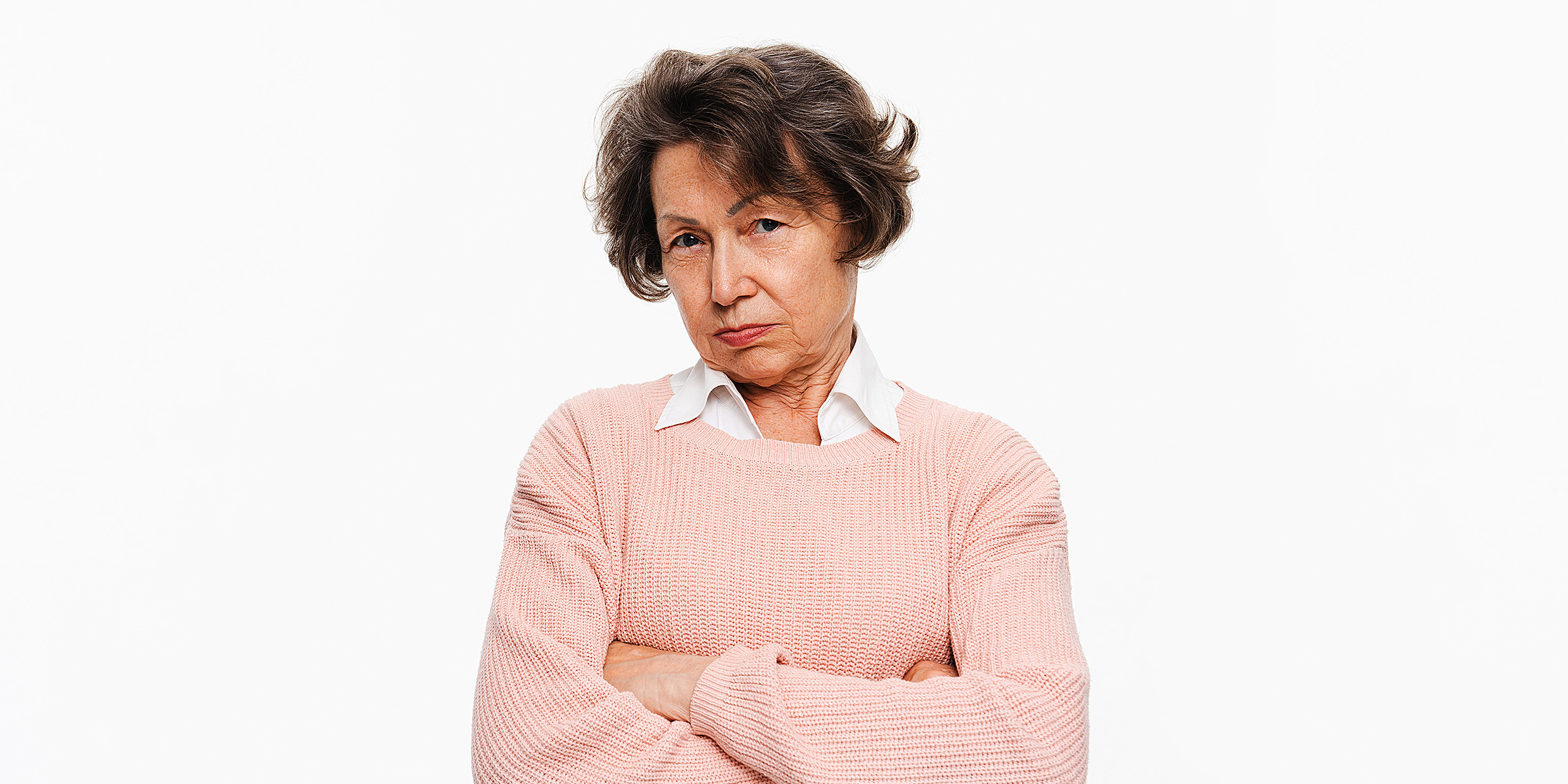 Eine verärgerte ältere Frau | Quelle: Shutterstock