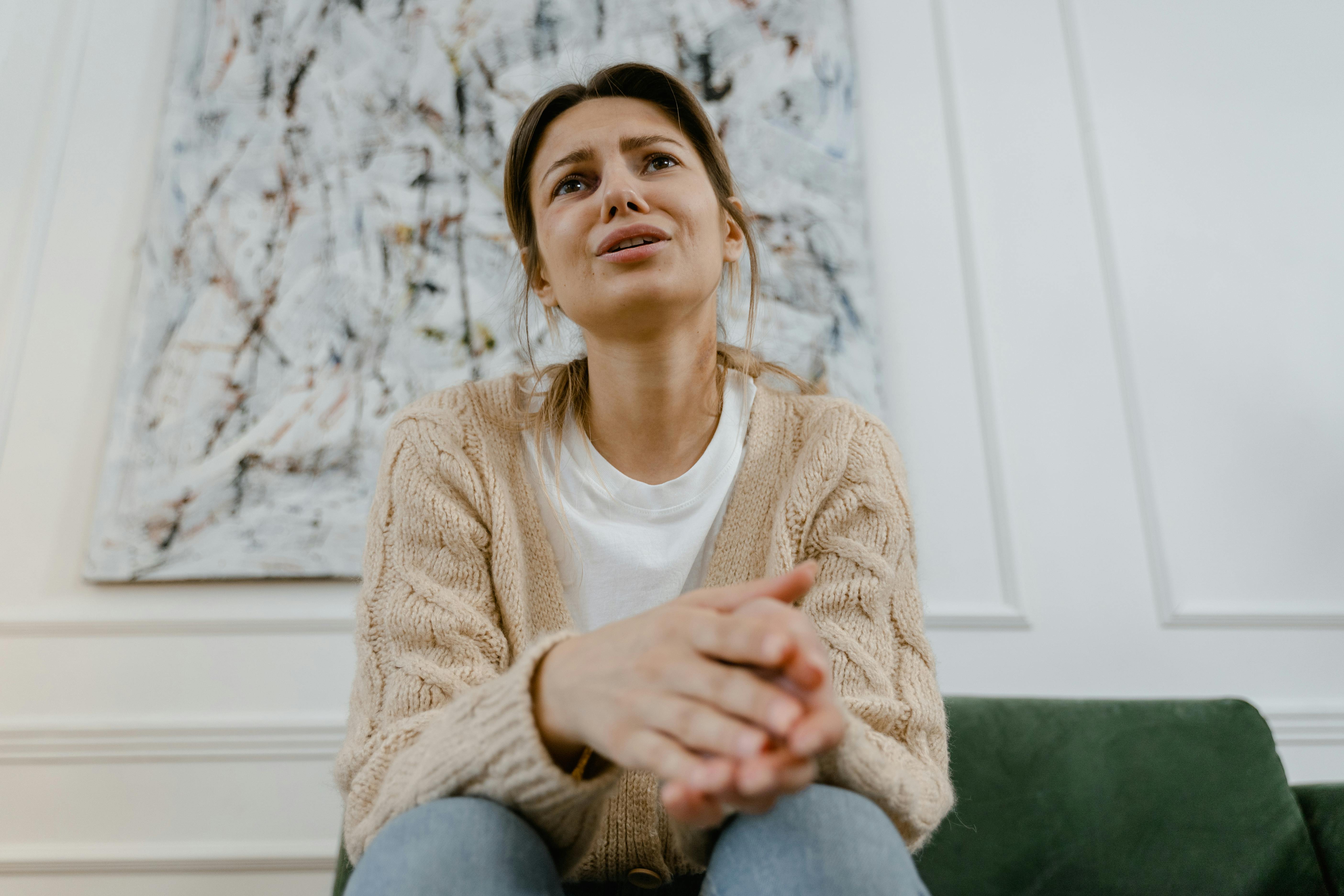 Eine aufgebrachte Frau | Quelle: Pexels