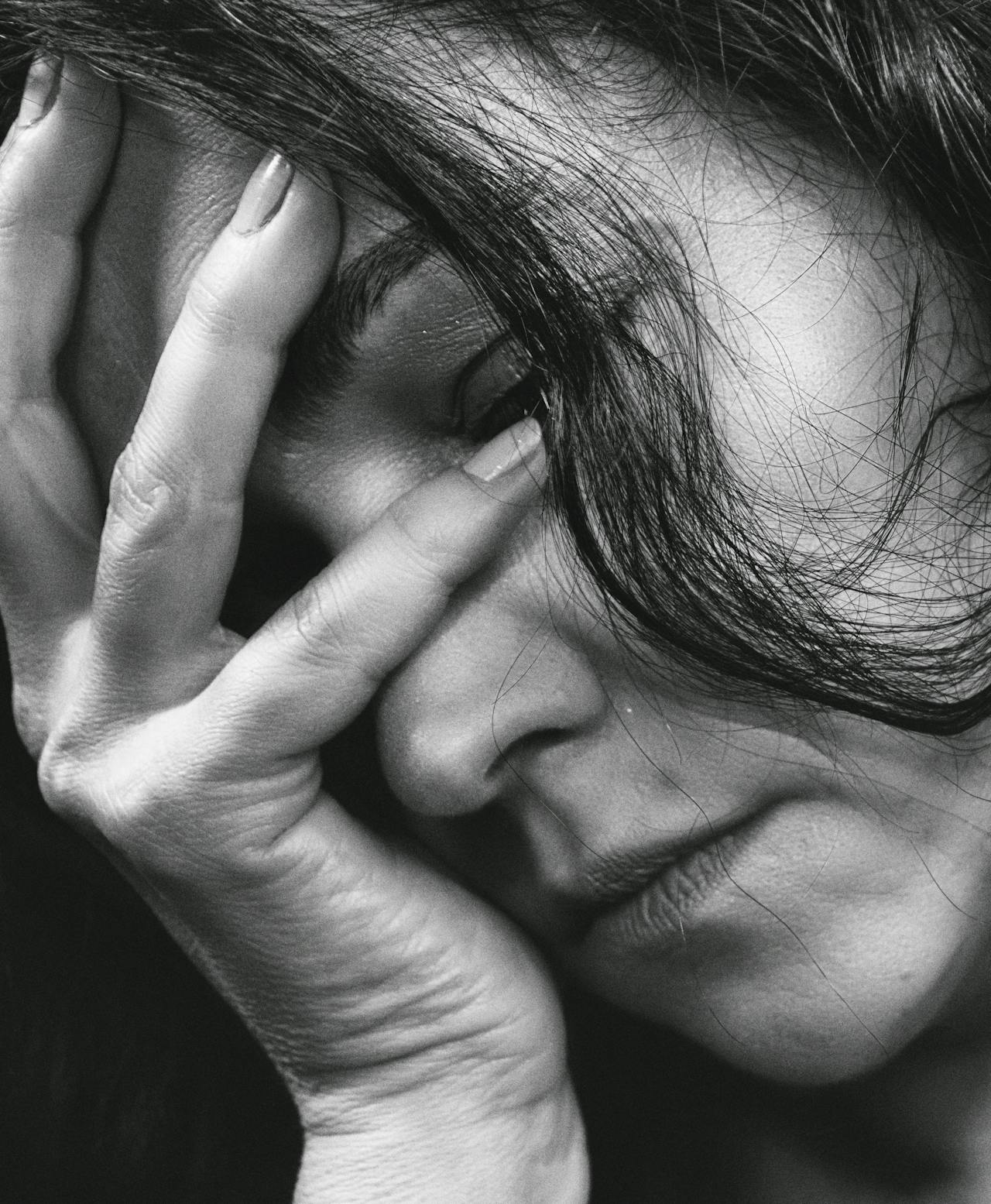 Eine depressive Frau | Quelle: Pexels
