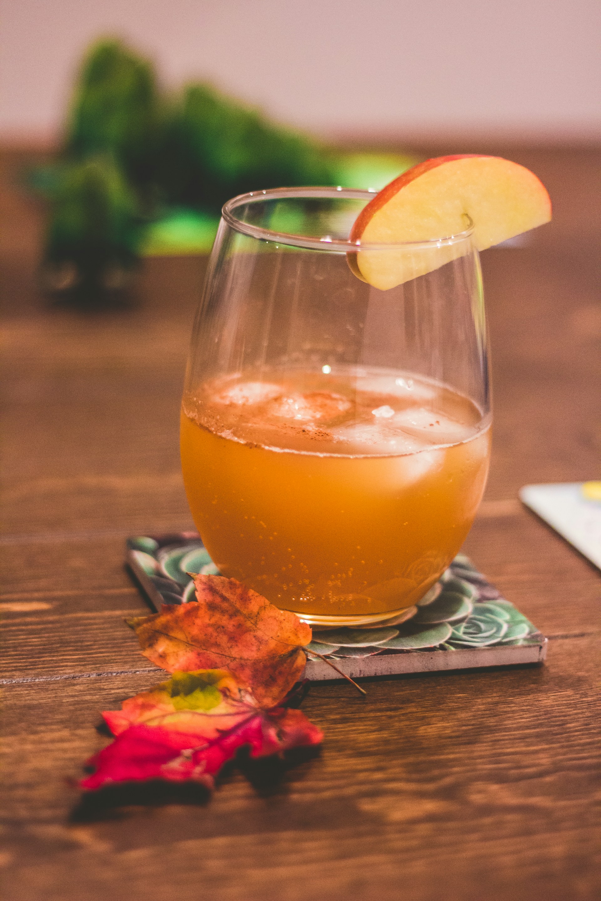 Ein Glas Apfelsaft | Quelle: Unsplash
