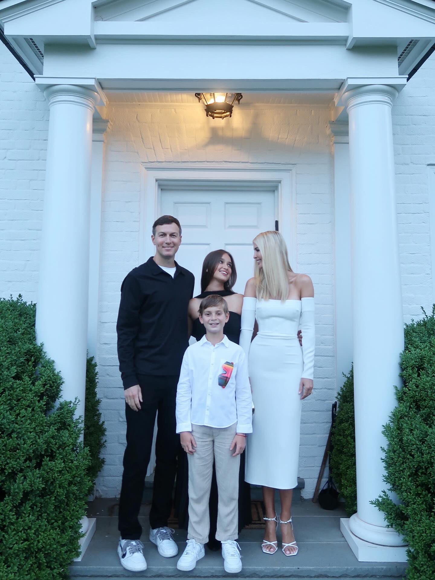 Jared Kushner, Arabella Rose, Ivanka Trump und Joseph Frederick, aus einem Beitrag vom 9. Juni 2025 | Quelle: X/IvankaTrump