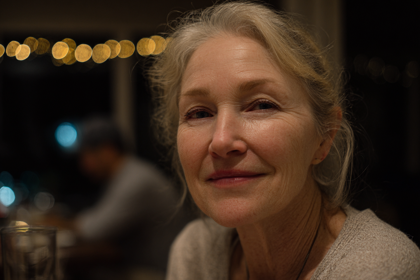 Eine ältere Frau | Quelle: Midjourney