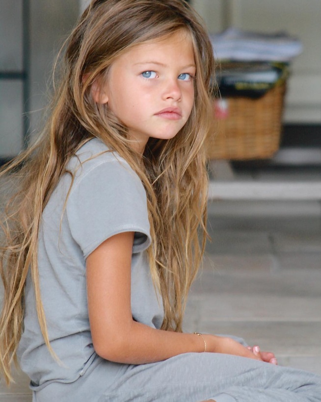 Kinderbild von Thylane Blondeau | Quelle: Instagram/thylaneblondeau