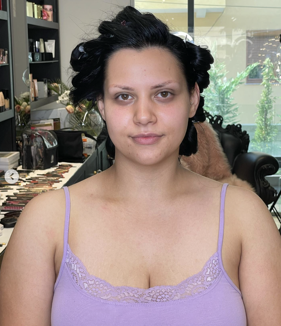 Die Braut vor dem Styling | Quelle: Instagram/arber_bytyqi_mua