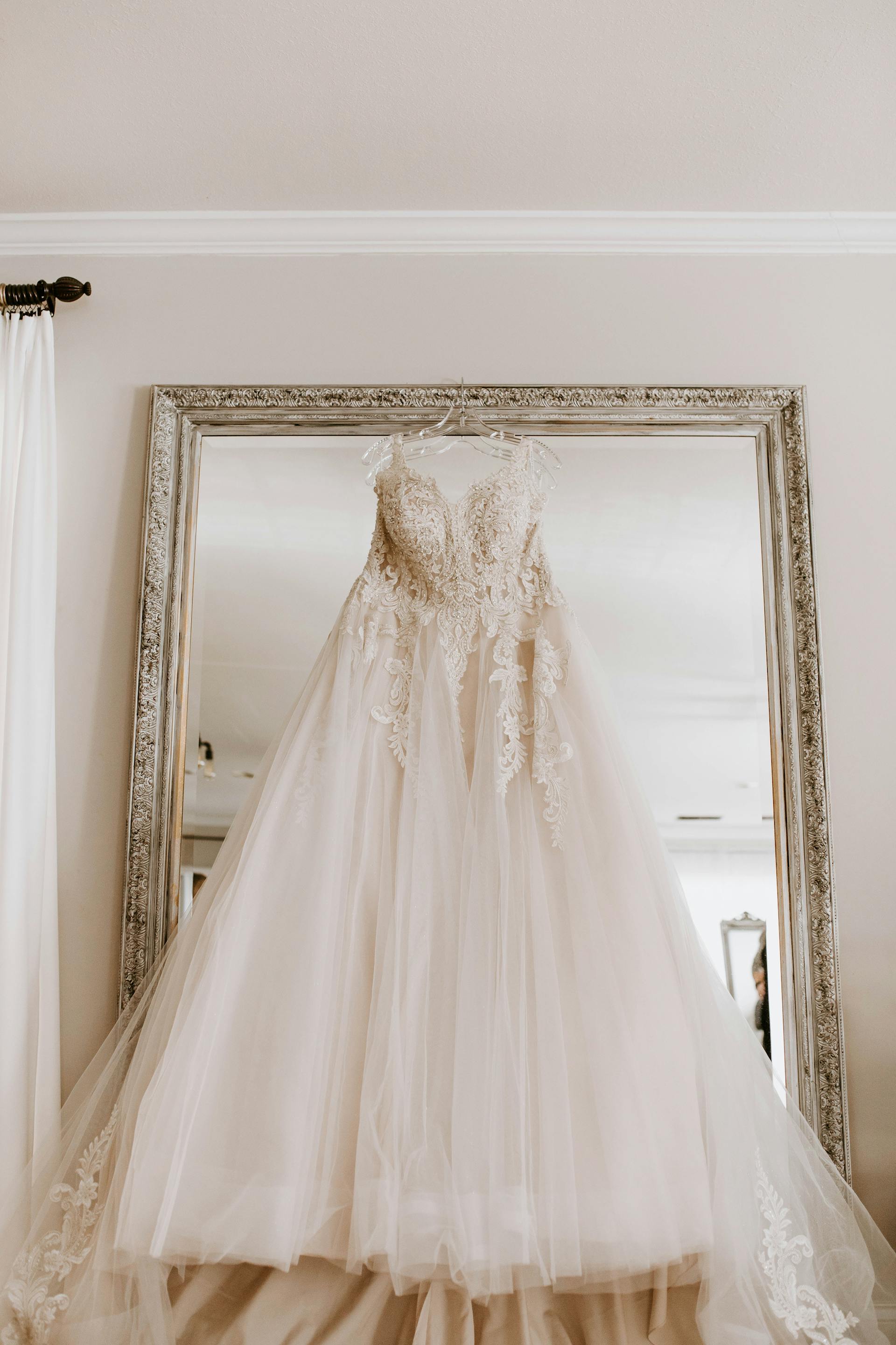Ein Hochzeitskleid | Quelle: Pexels