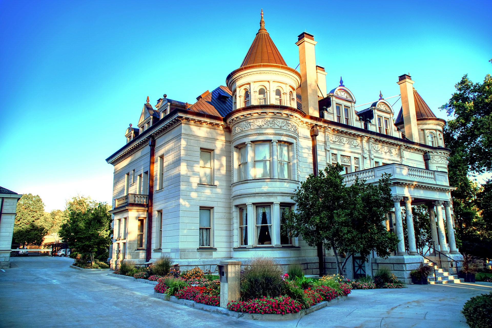 Ein luxuriöses Herrenhaus | Quelle: Unsplash