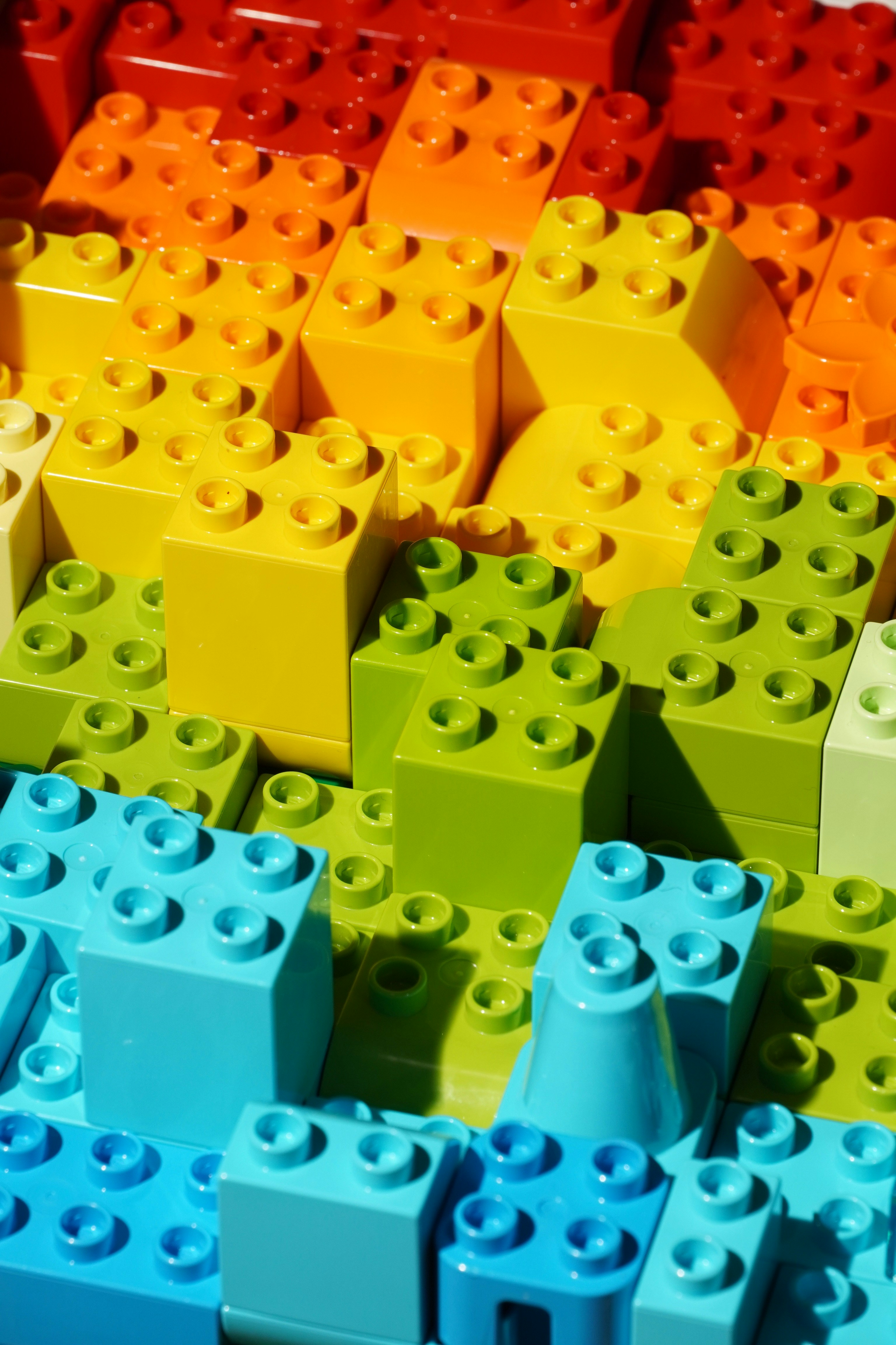 Eine Nahaufnahme von LEGO Steinen | Quelle: Unsplash