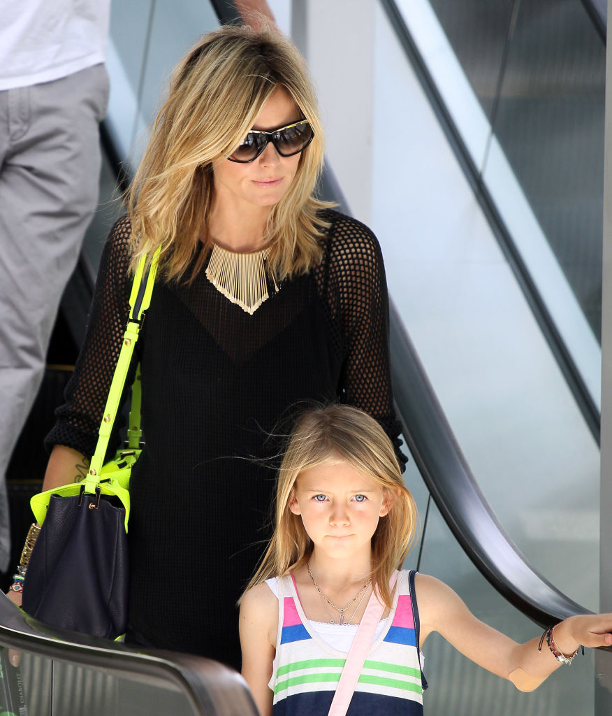 Heidi Klum und Leni Klum wurden am 10. März 2012 in Brentwood in Los Angeles gesehen. | Quelle: Getty Images