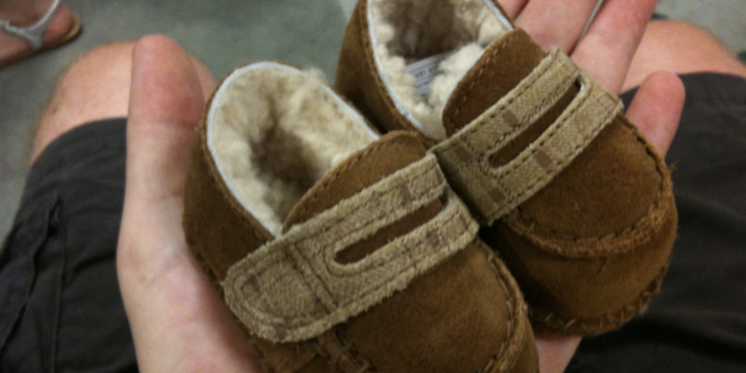 Ein Paar Babyschuhe | Quelle: Flickr