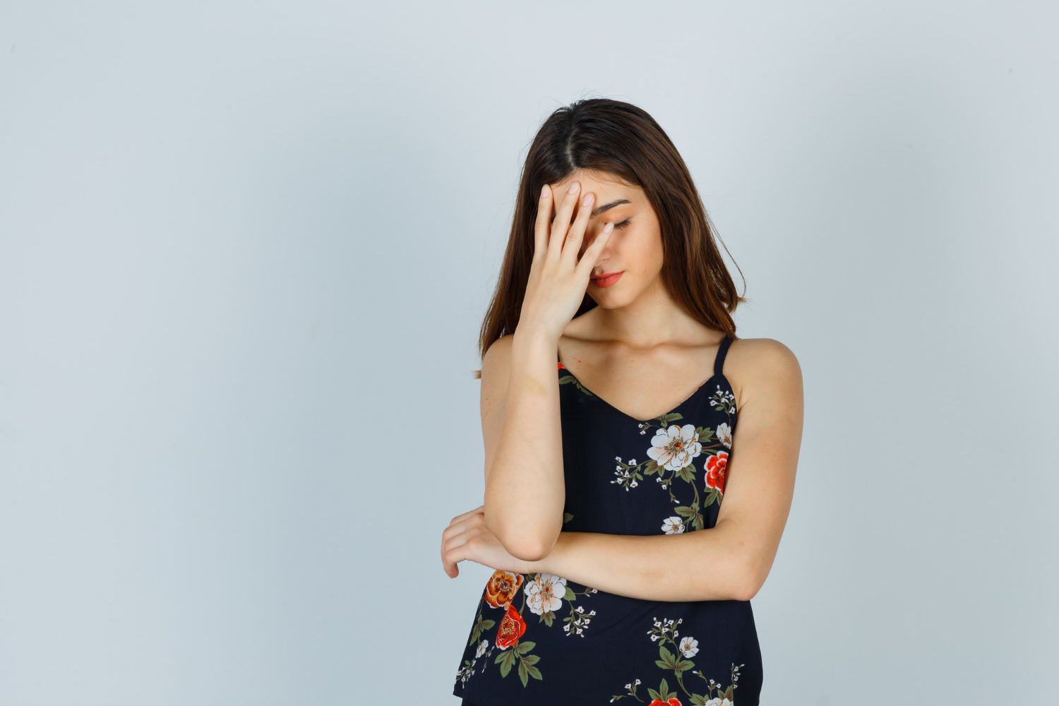 Eine verzweifelte Frau | Quelle: Freepik