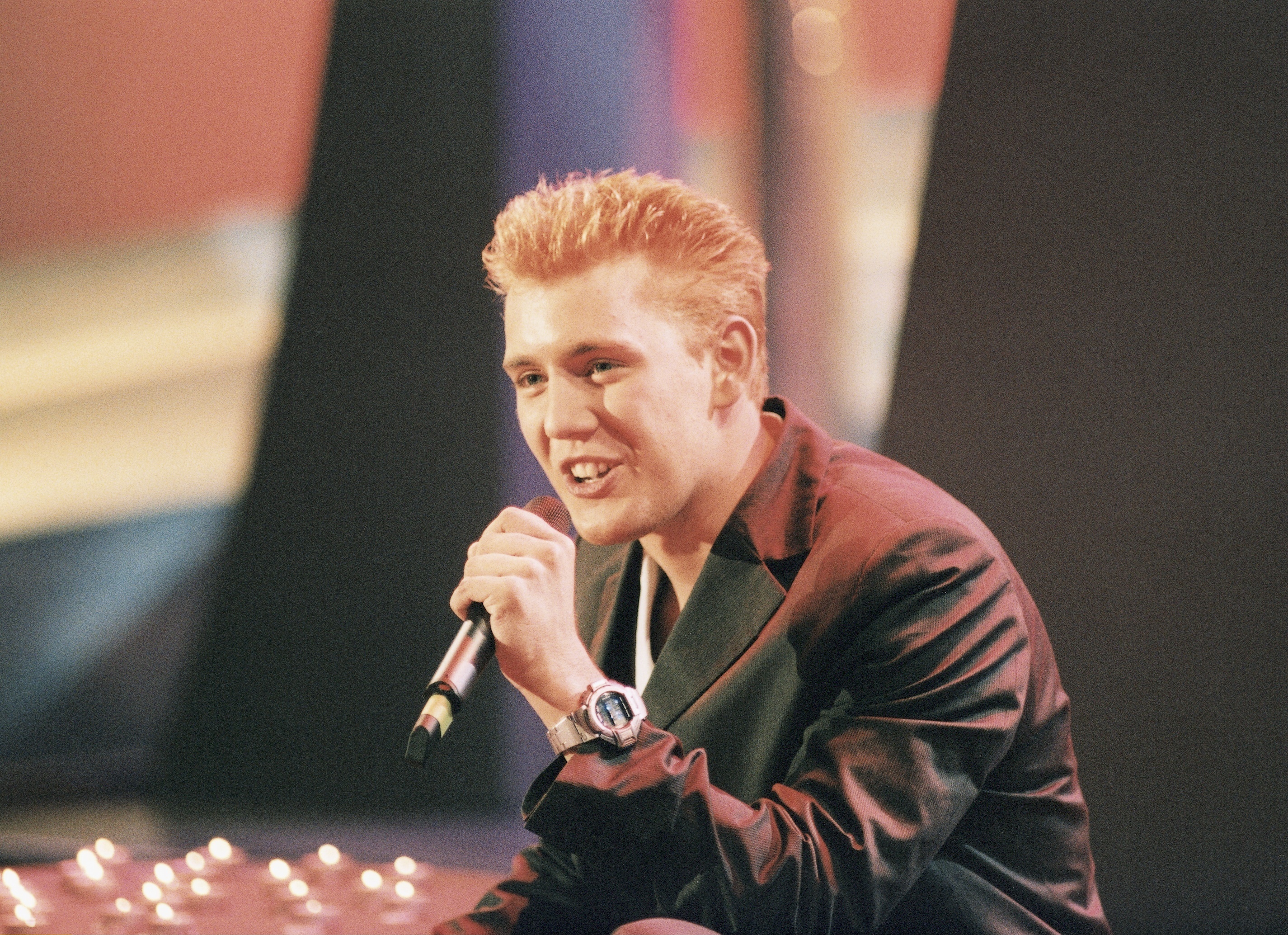 Der deutsche Schauspieler der Serie "Gute Zeiten-Schlechte Zeiten", Oli P., tritt als Sänger auf und nimmt teil am Wettbewerb zur Verleihung der "Goldenen Stimmgabel" | Quelle: Getty Images
