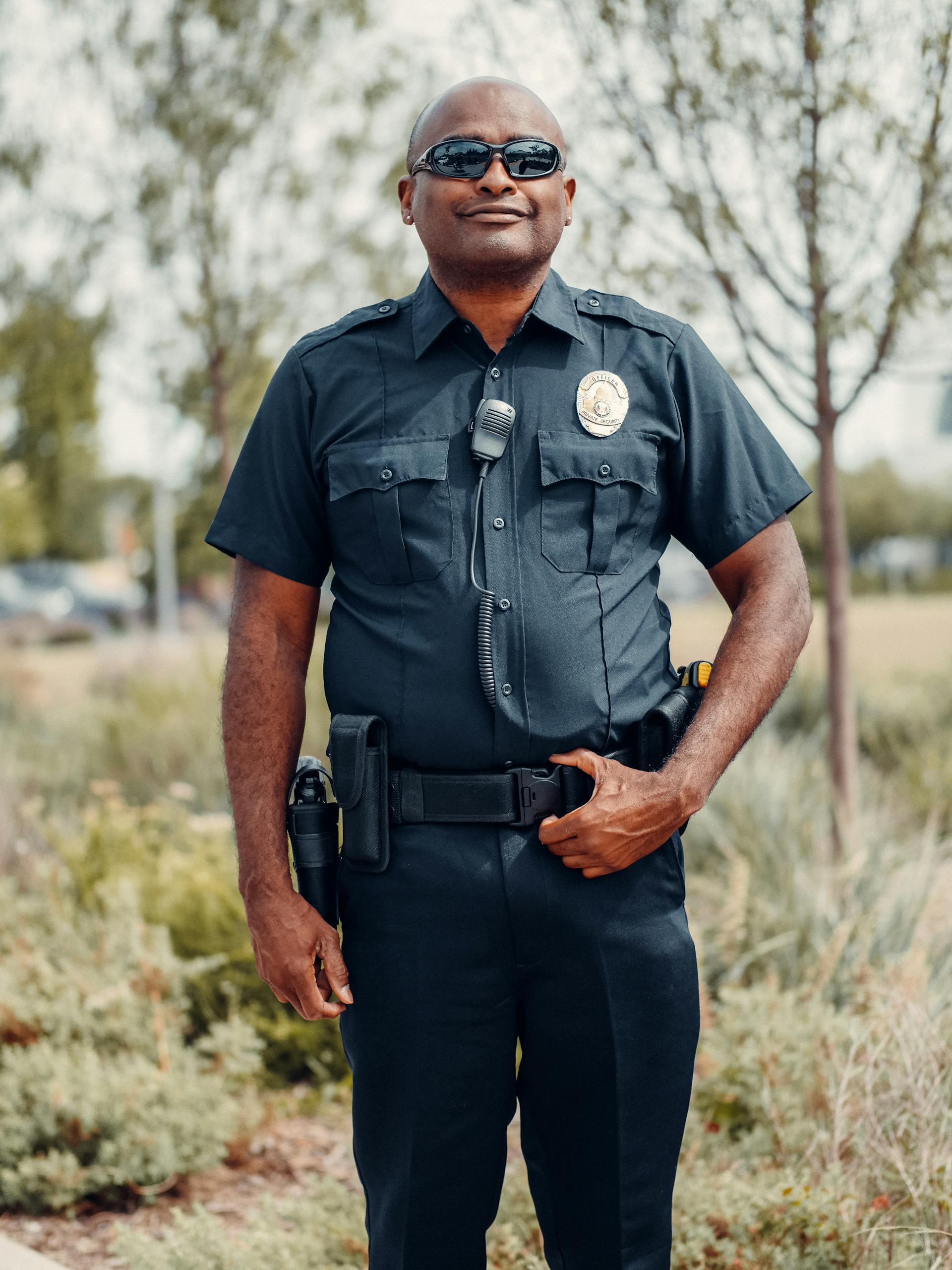 Ein männlicher Polizist | Quelle: Pexels