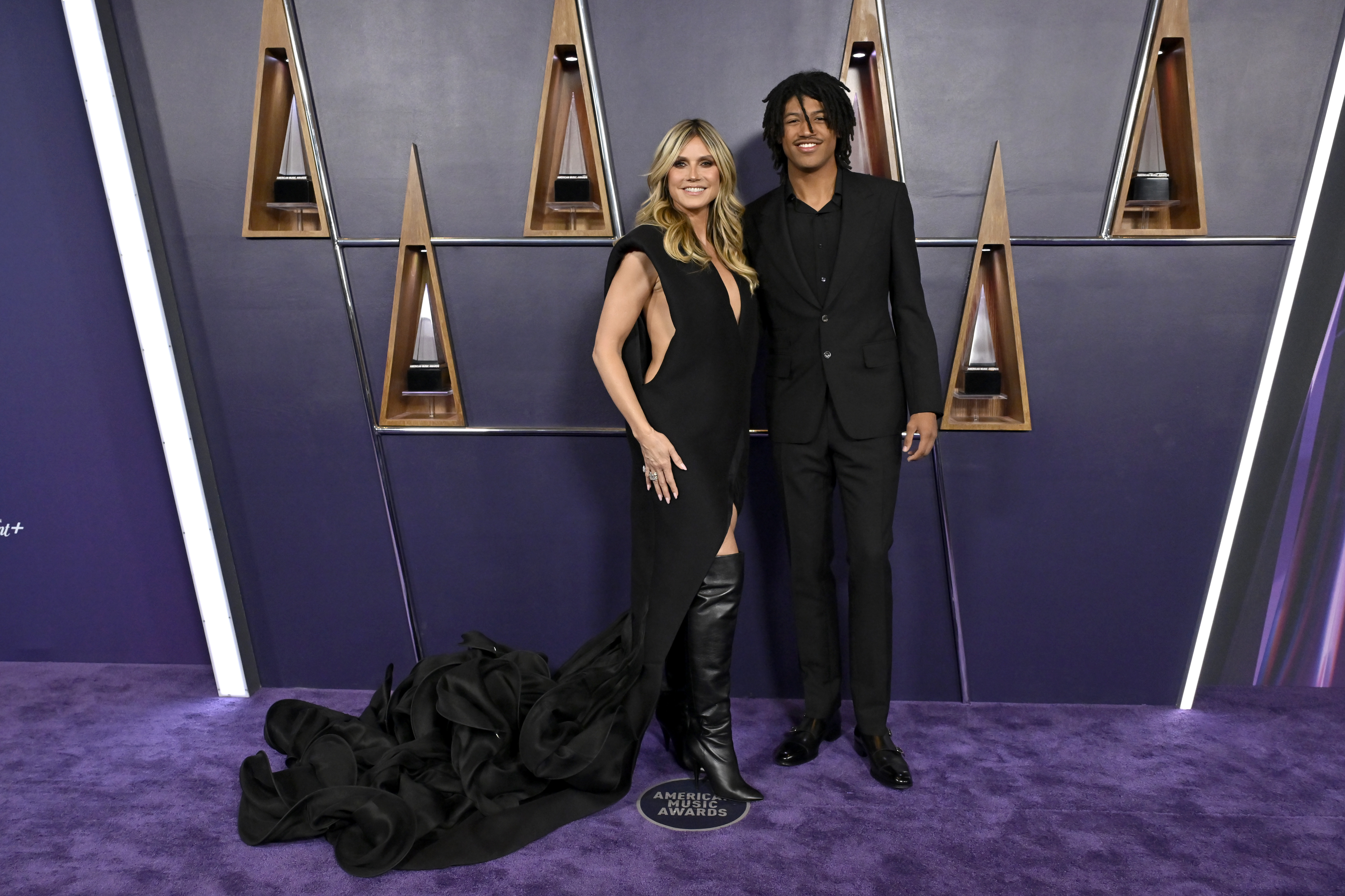 Heidi Klum und Henry Samuel besuchen die 2025 American Music Awards im Fontainebleau Las Vegas am 26. Mai 2025 in Las Vegas, Nevada. | Quelle: Getty Images