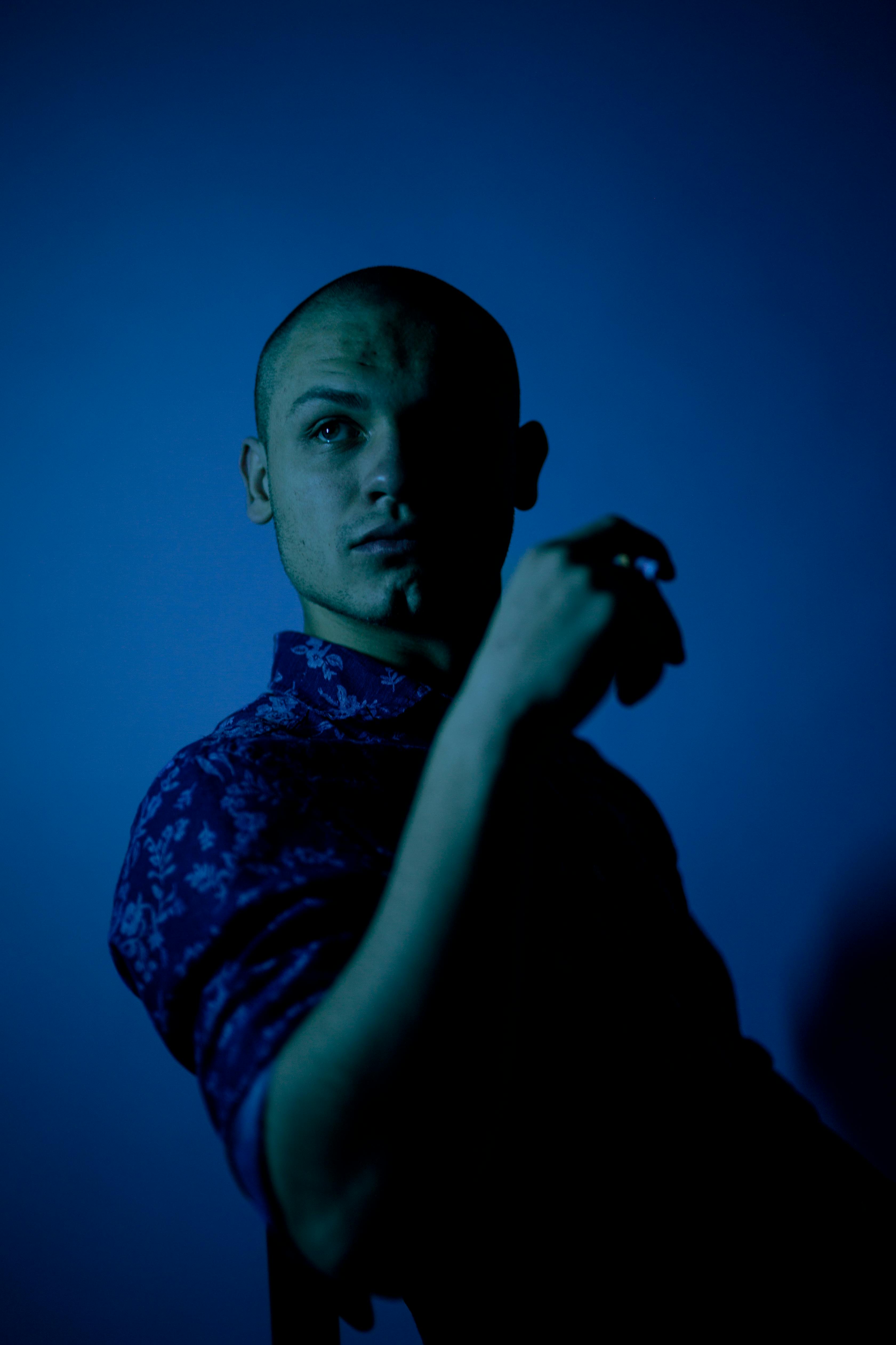 Ein ernster Mann | Quelle: Pexels