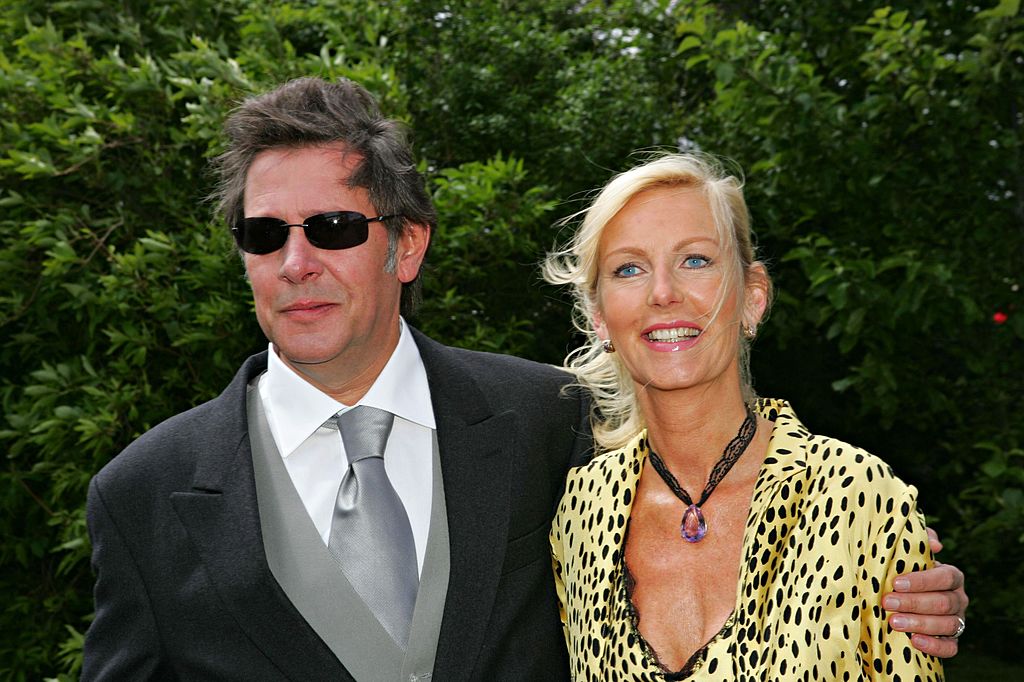 Schauspieler Jan Fedder Mit Ehefrau Marion Bei Der Kirchlichen Hochzeit Von Stich In Der St. Severin Kirche In Keitum Auf Sylt, 2005 | Quelle: Getty Images
