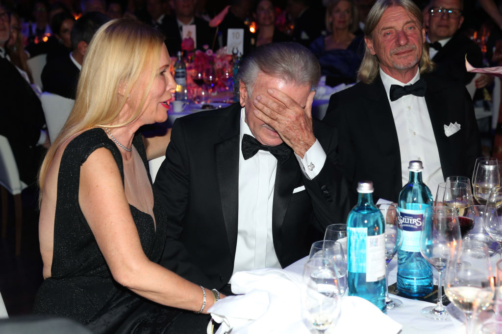 Willi Weber (ehemaliger Manager von Michael Schumacher) während des Deutschen Sportpresseballs (42. Sportpresseball) in der Alten Oper am 9. November 2024 in Frankfurt am Main, Deutschland. | Quelle: Getty Images