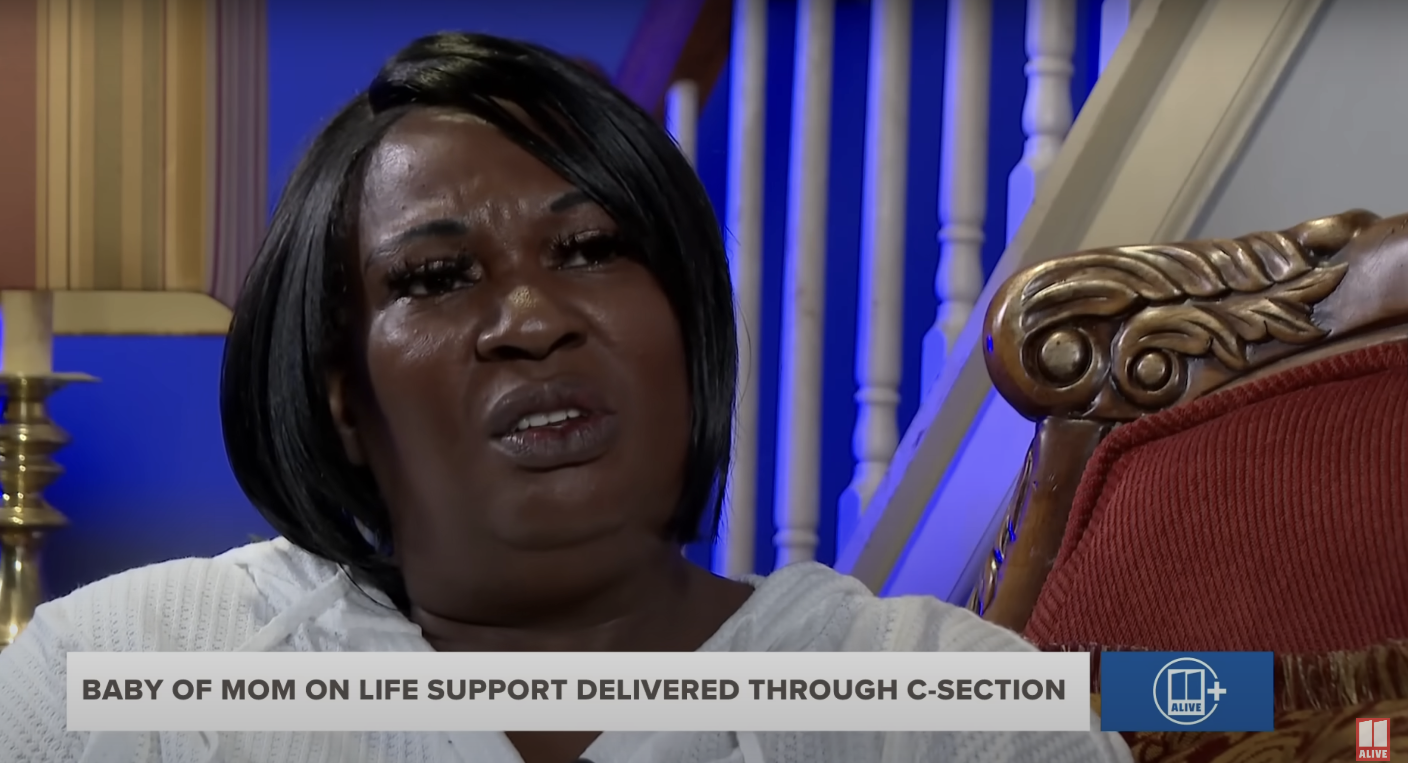 Adriana Smiths Mutter, April Newkirk, teilt ihre Trauer in einem Videointerview vom 17. Juni 2025 | Quelle: YouTube/11Alive