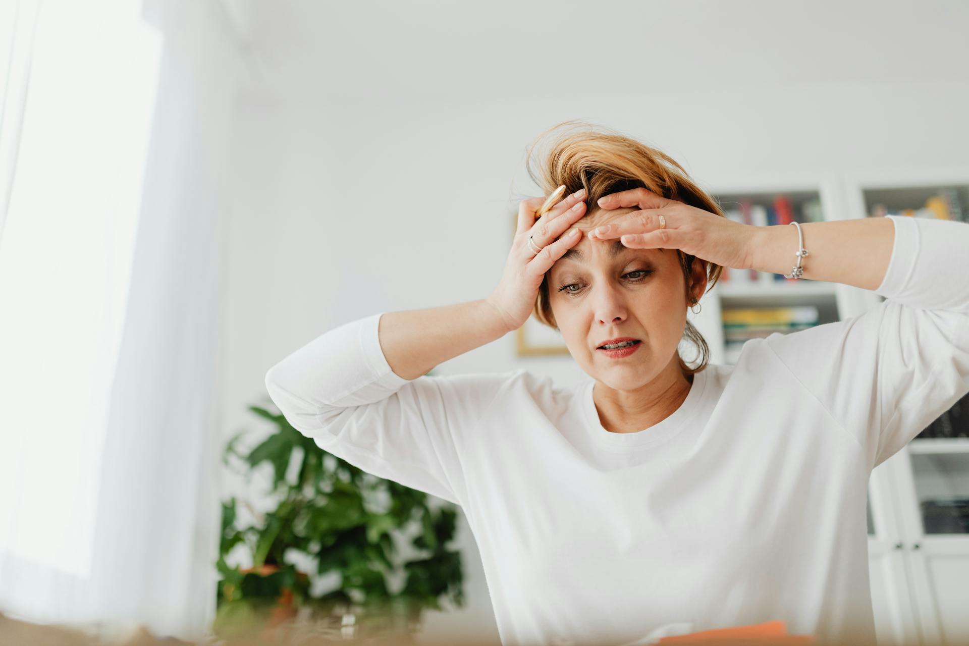 Eine besorgte Frau | Quelle: Pexels