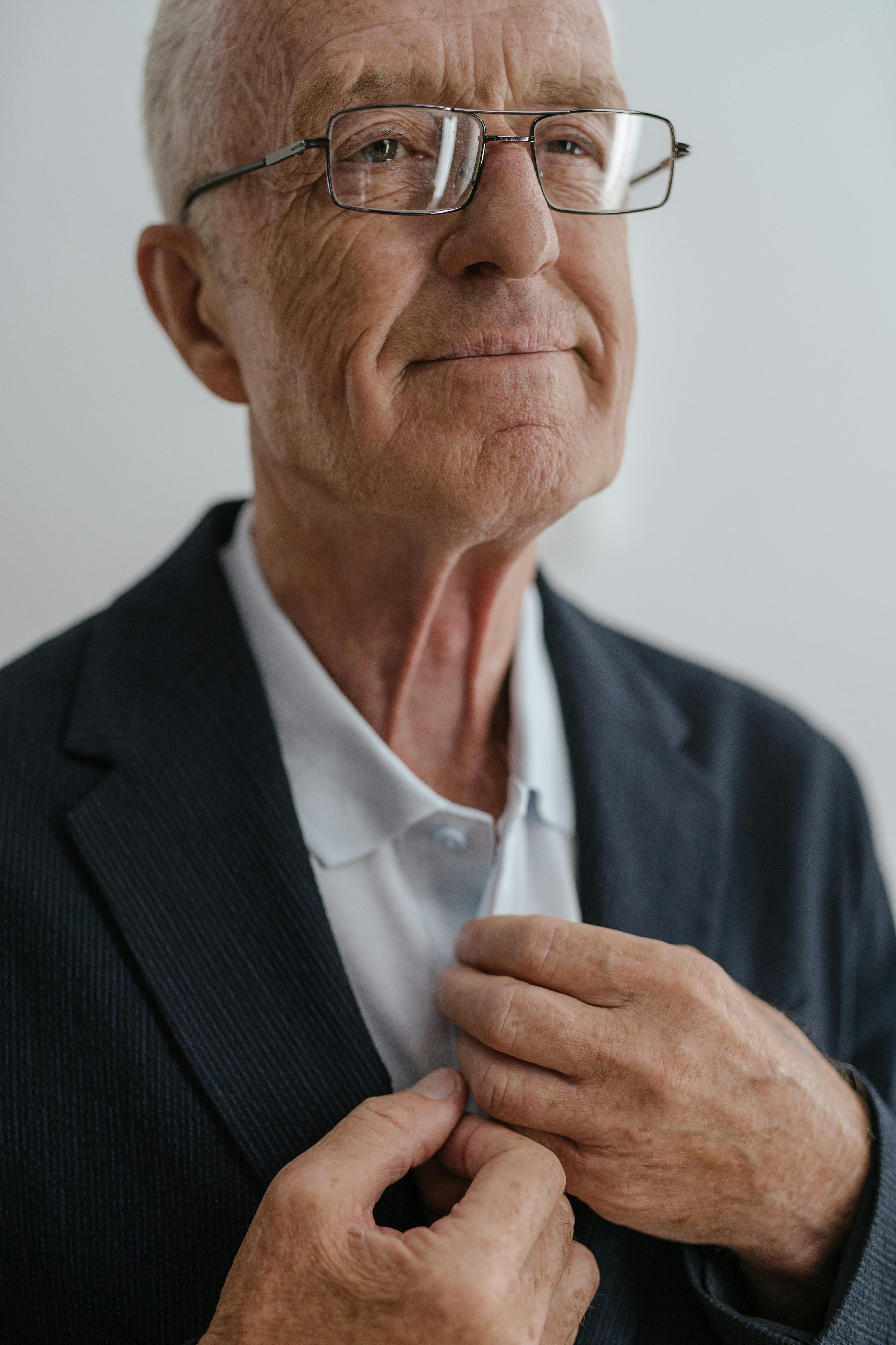 Ein selbstgefälliger Mann | Quelle: Pexels