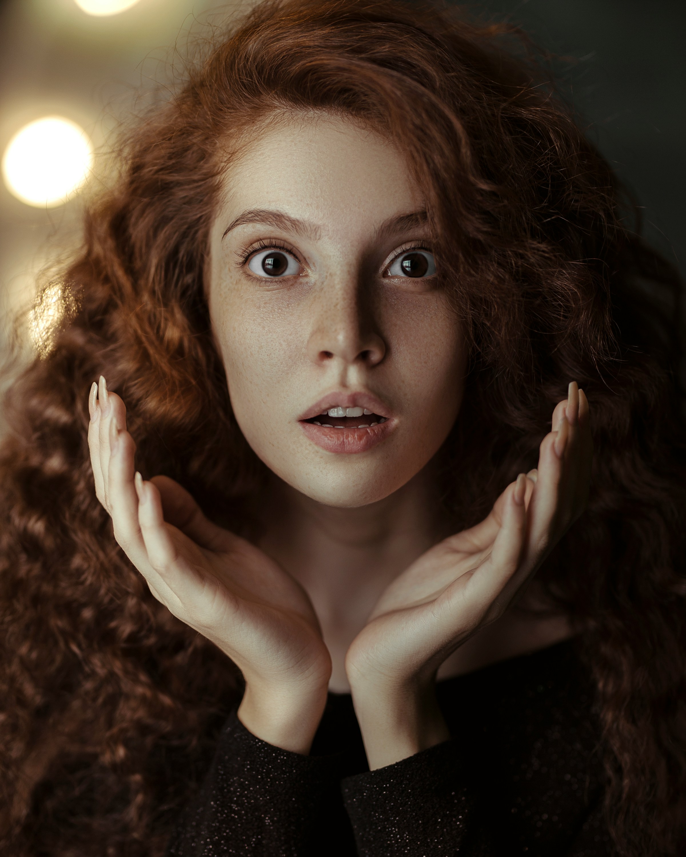 Eine überraschte Frau | Quelle: Unsplash