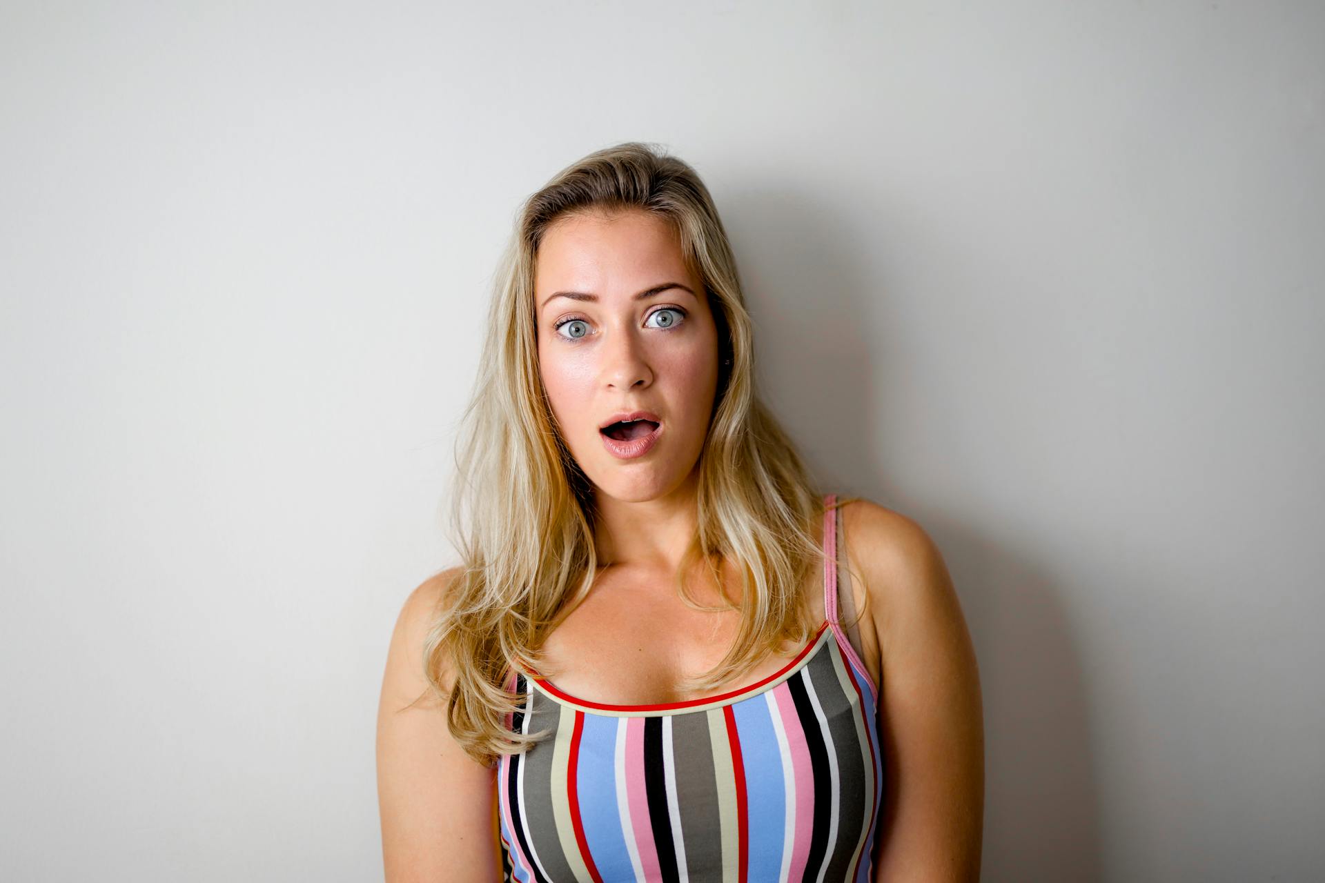 Eine entsetzte Frau | Quelle: Pexels