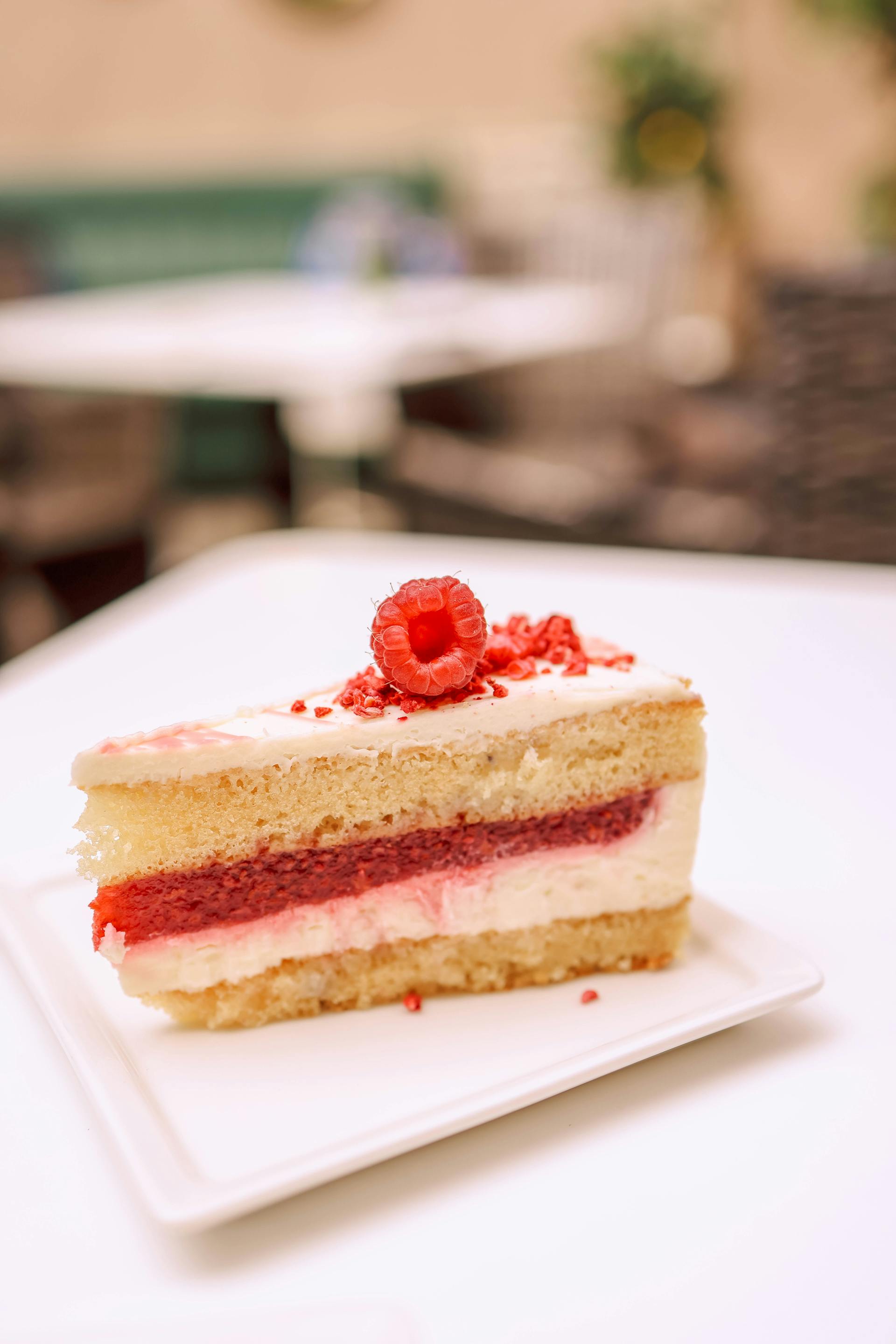 Ein Stückchen Kuchen | Quelle: Pexels