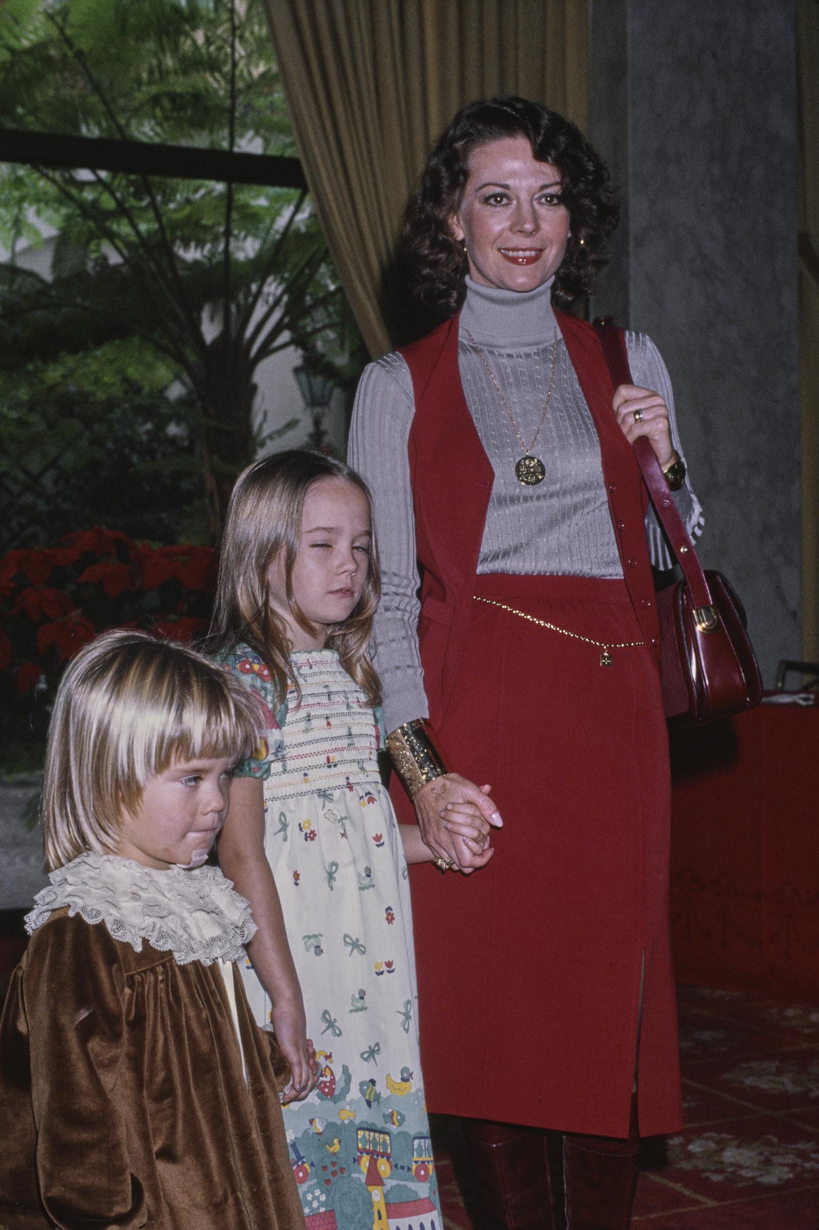 Courtney Wagner war gerade mal sieben und ihre Schwester Natasha elf, als Natalie Wood 1981 starb. Courtney sagte später, dass diese gemeinsame Tragödie ein besonders starkes Band zwischen den Familienmitgliedern geschaffen habe. | Quelle: Getty Images