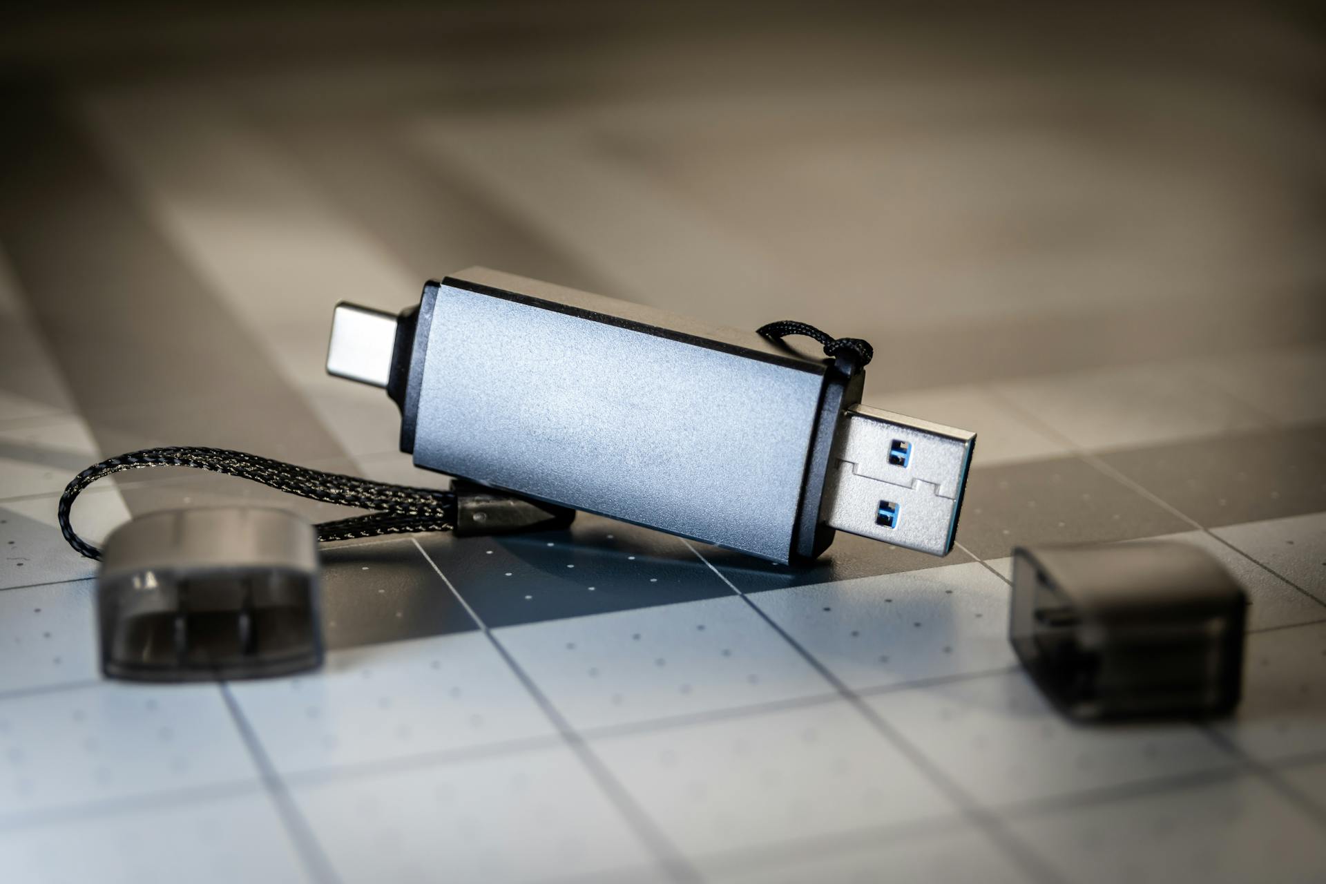 Ein USB | Quelle: Pexels