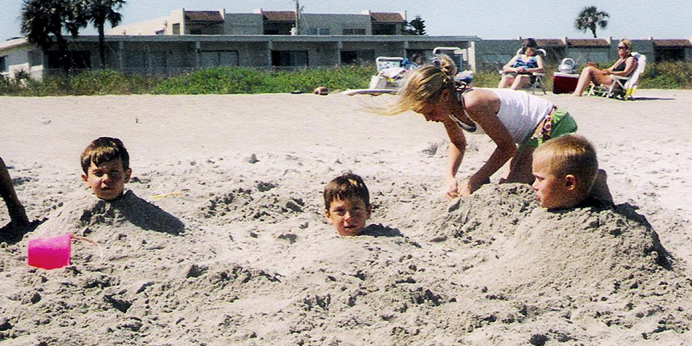 Drei Kinder am Strand | Quelle: Flickr