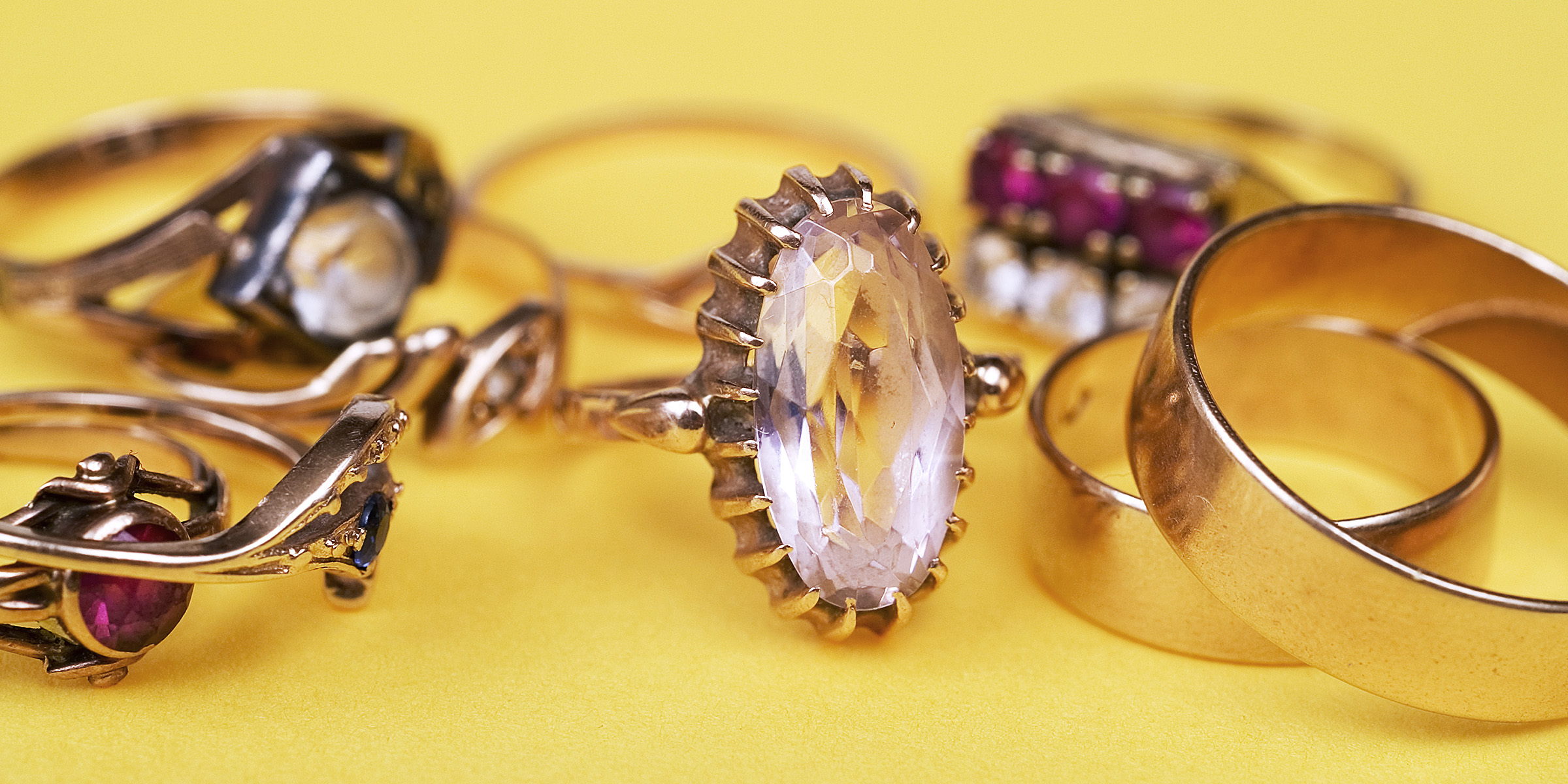 Ein Schmuckset | Quelle: Shutterstock