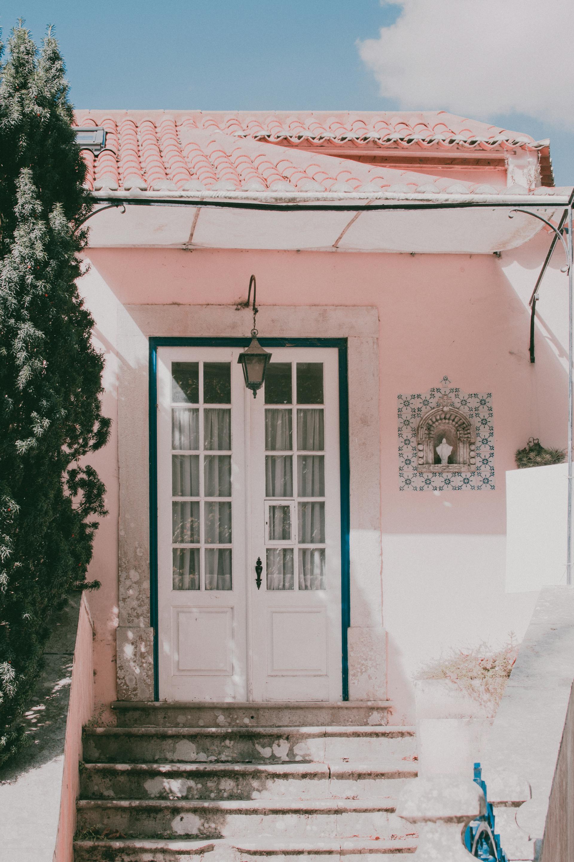 Eine Haustür | Quelle: Pexels