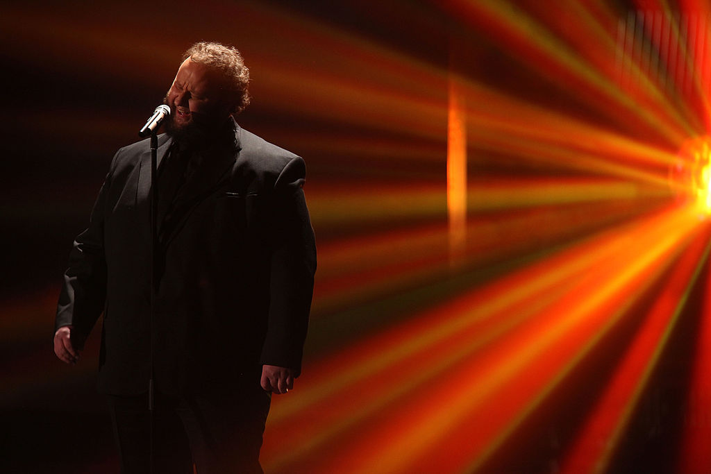 Michael Holderbusch tritt während der TV-Show 'Das Supertalent'-Finale am 18. Dezember 2010 im Coloneum in Köln auf | Quelle: Getty Images