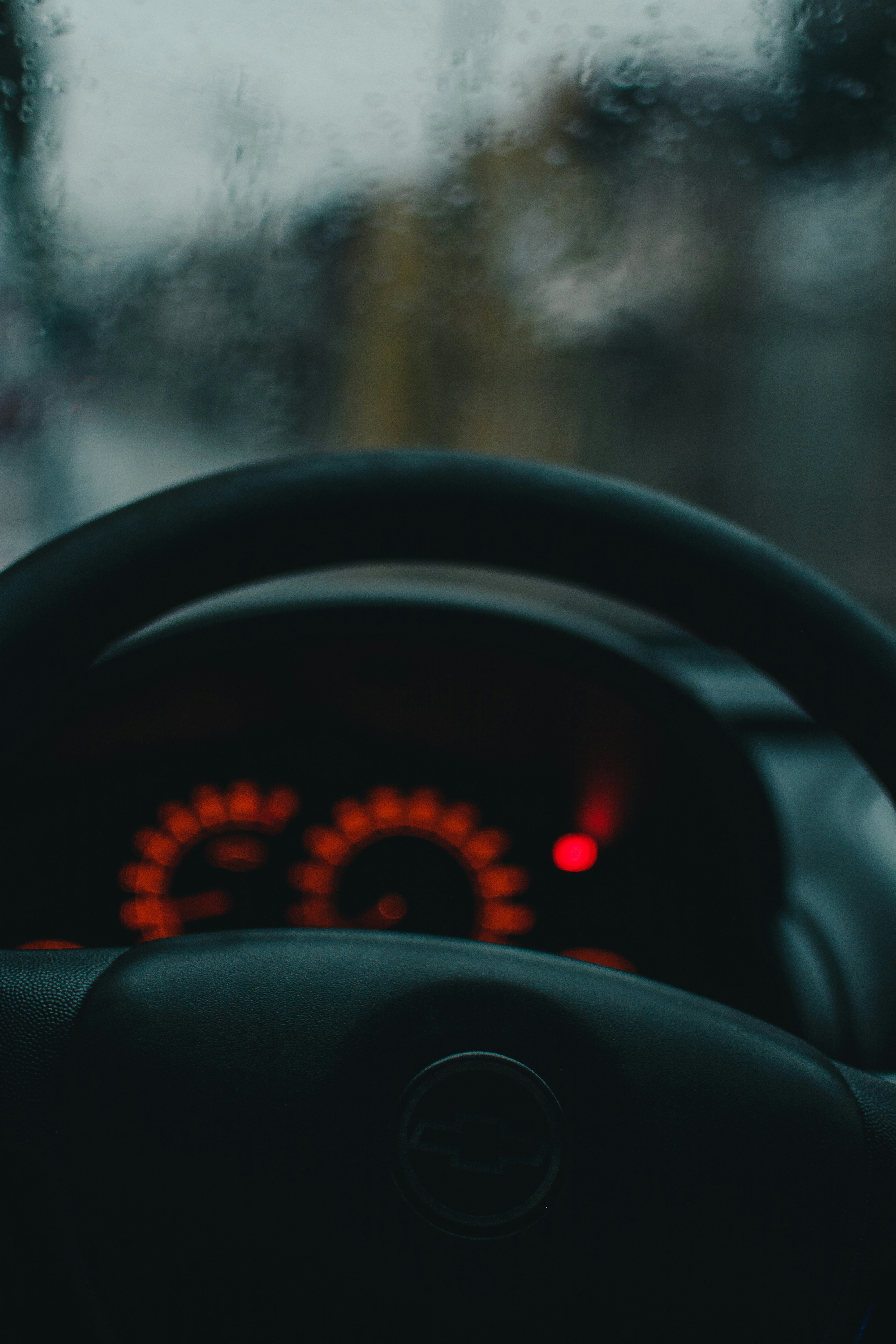 Das Armaturenbrett eines Autos | Quelle: Pexels