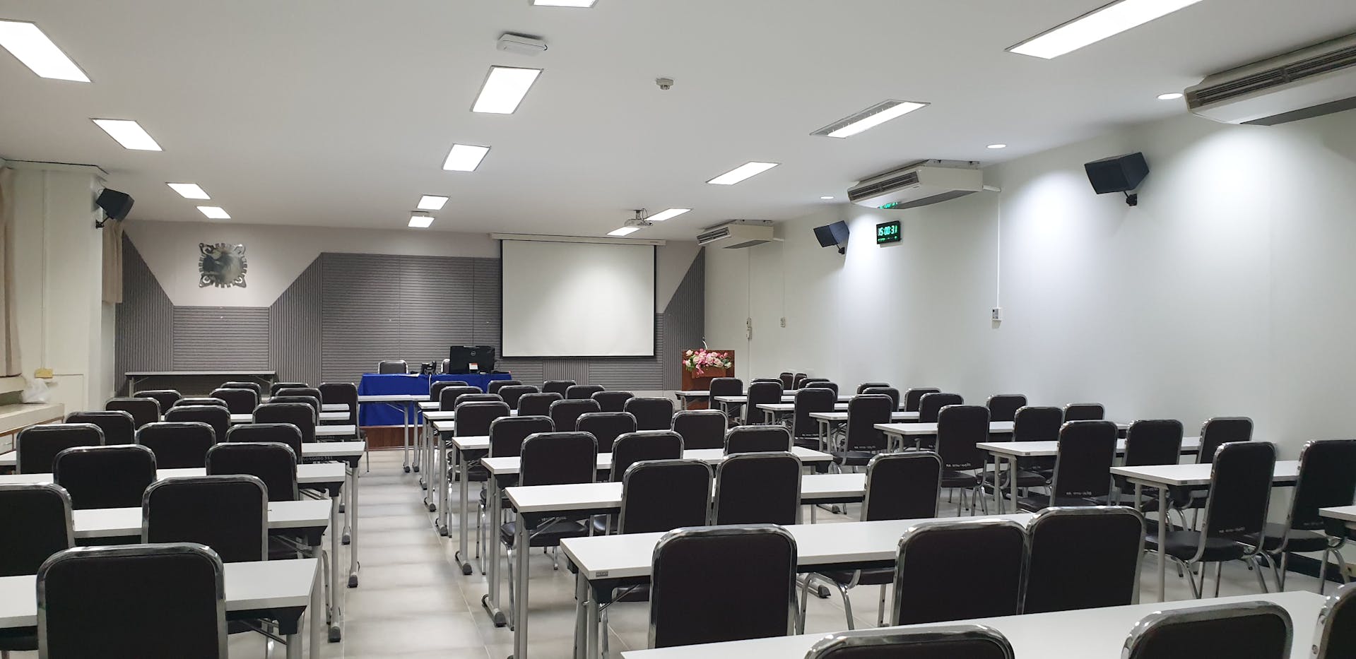 Ein Klassenzimmer | Quelle: Pexels