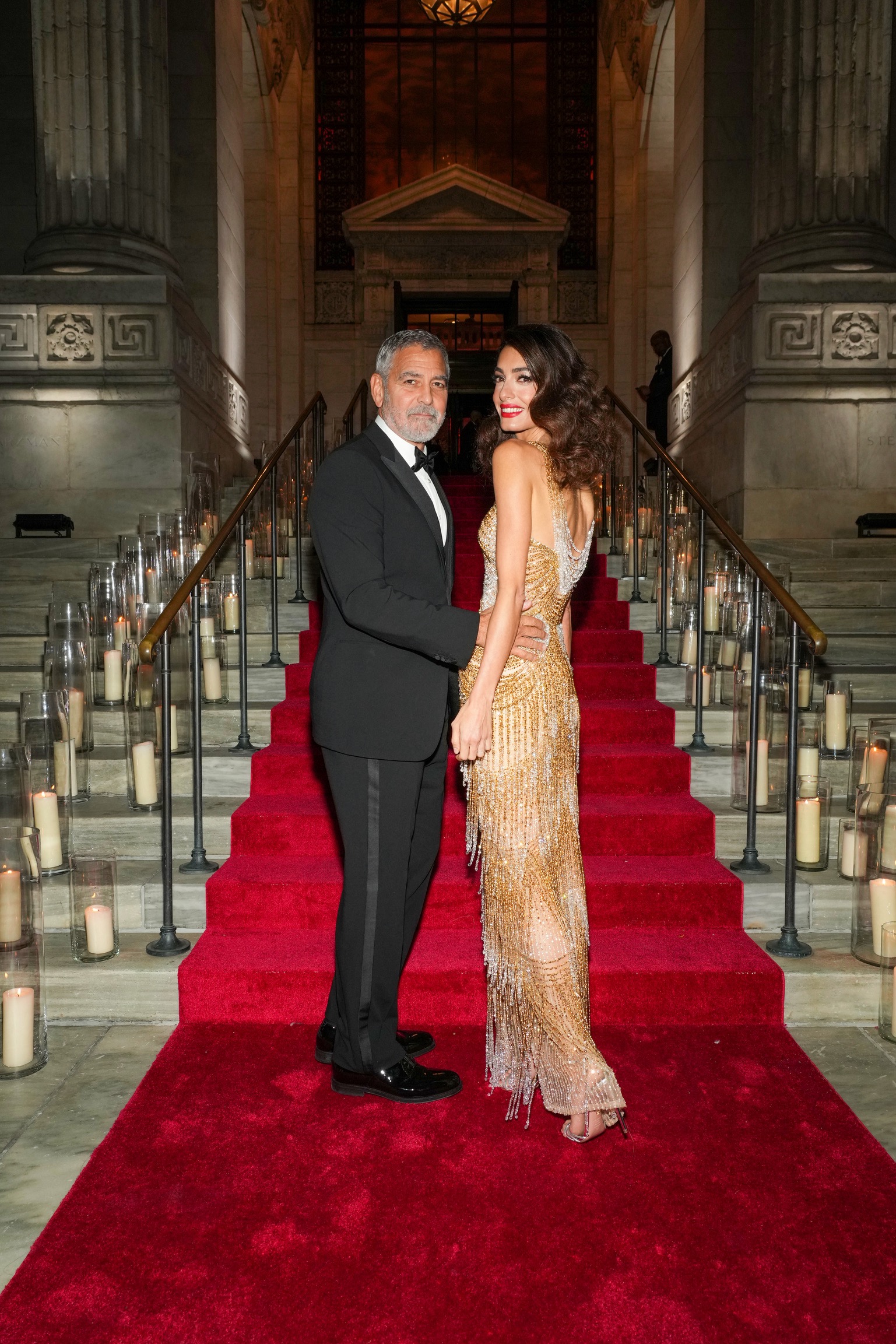 George und Amal Clooney nehmen am 29. September 2022 in New York City an der ersten Verleihung der Albie Awards der Clooney Foundation for Justice in der New York Public Library teil. | Quelle: Getty Images